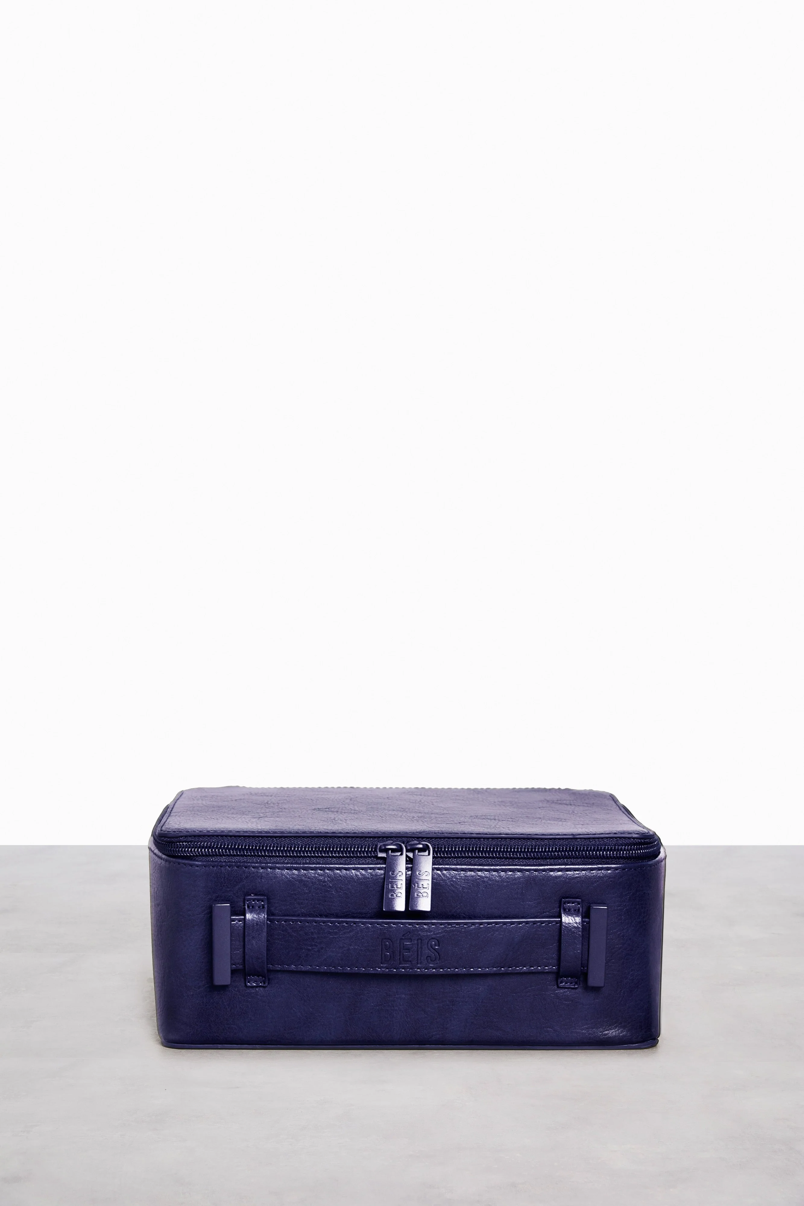 Resale The Cosmetic Case in Navy - Image 4