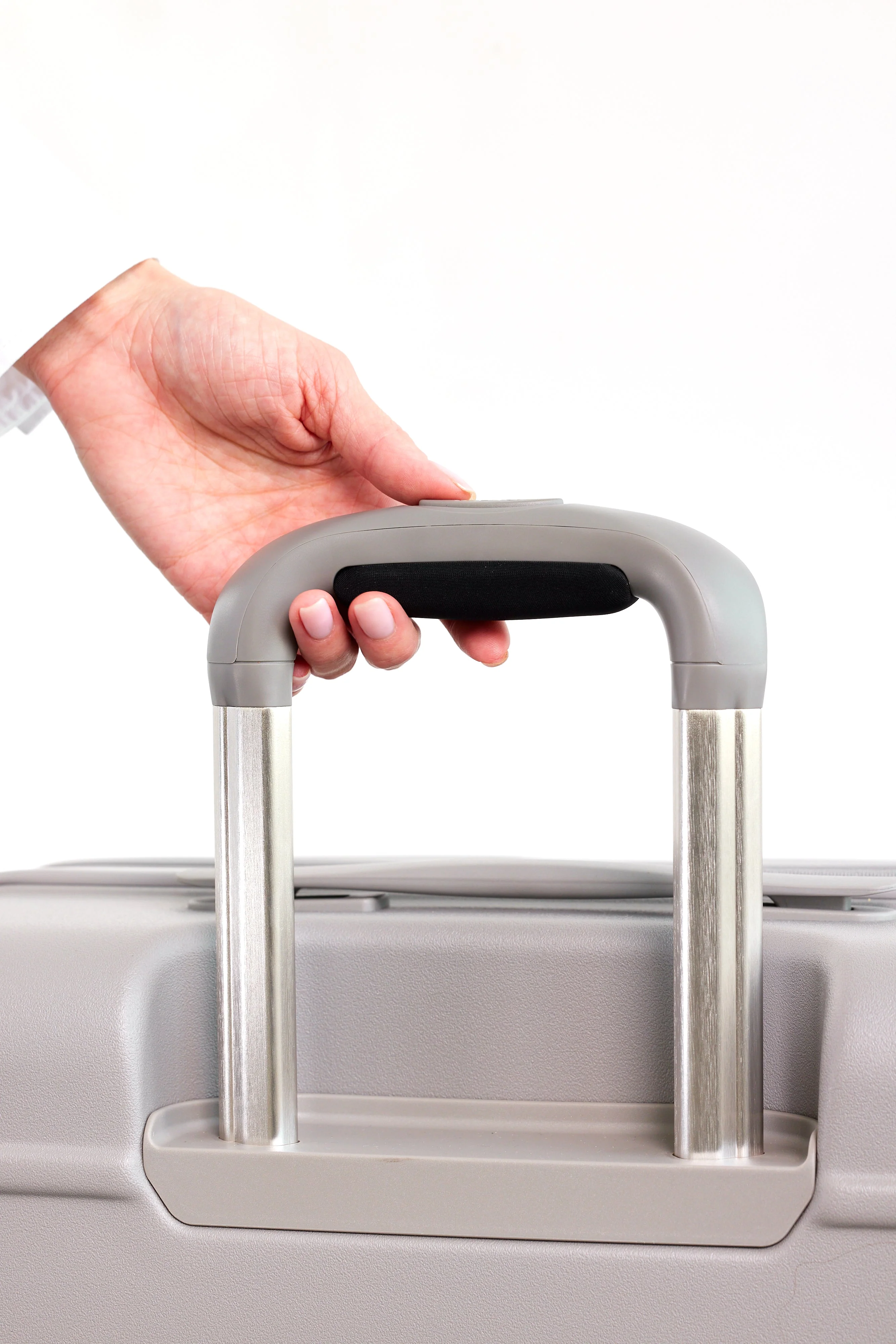 Resale The Medium Check-In Roller in Grey - Image 9