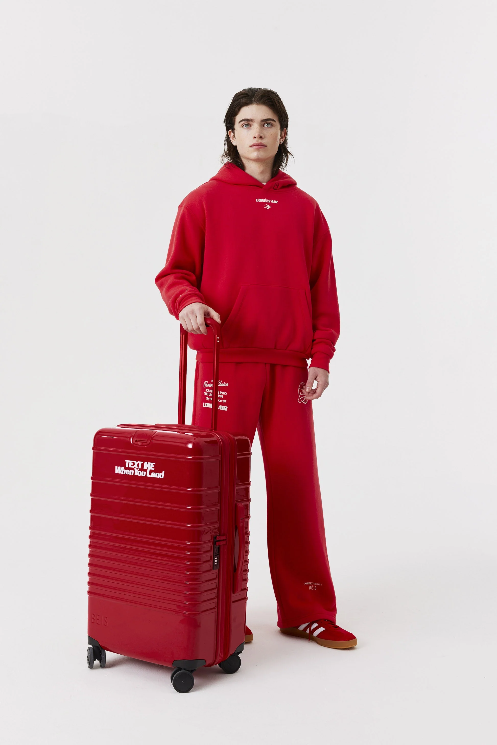 Resale The Medium Check-In Roller in Text Me Red - Image 13