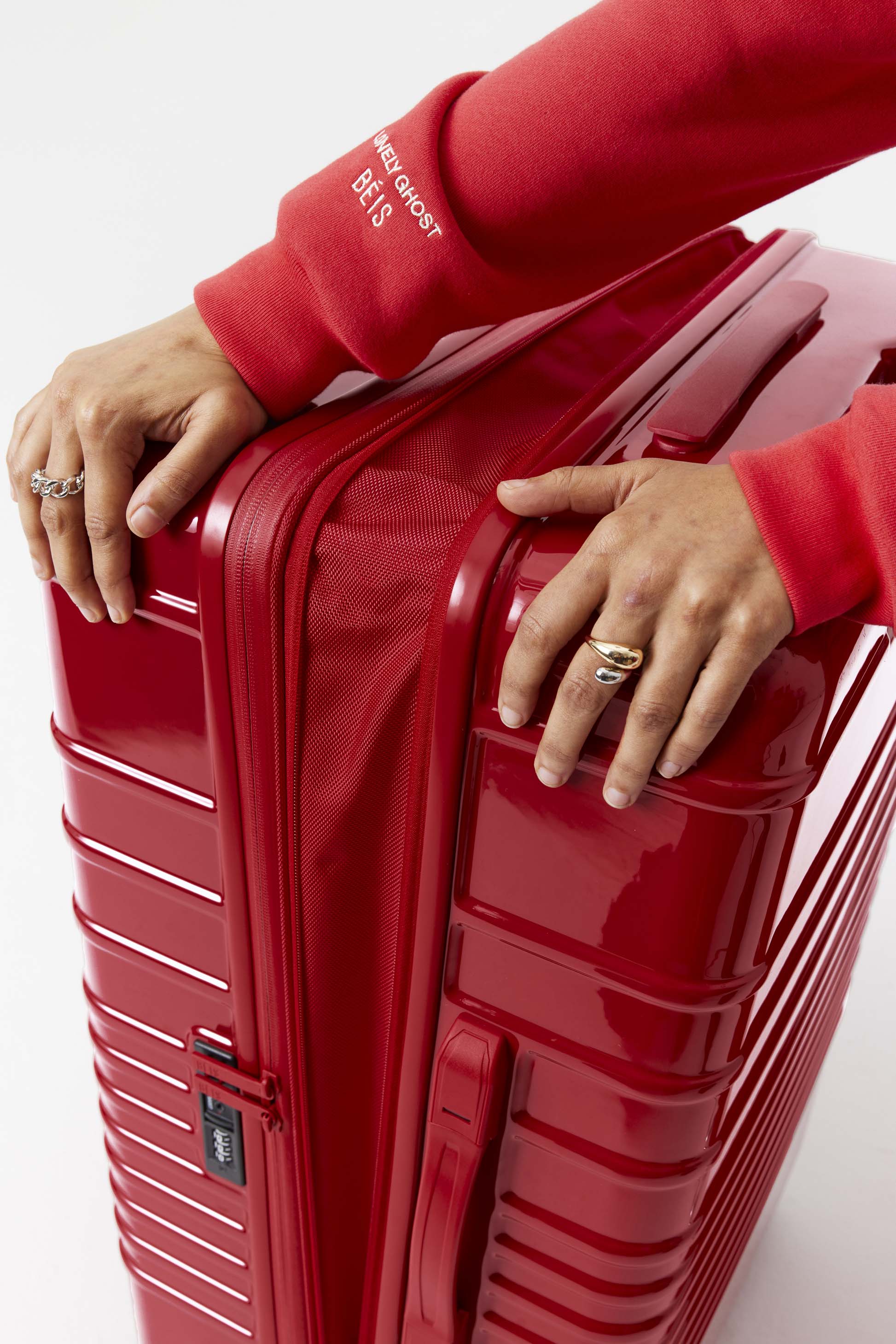 Resale The Large Check-In Roller in Text Me Red - Image 12