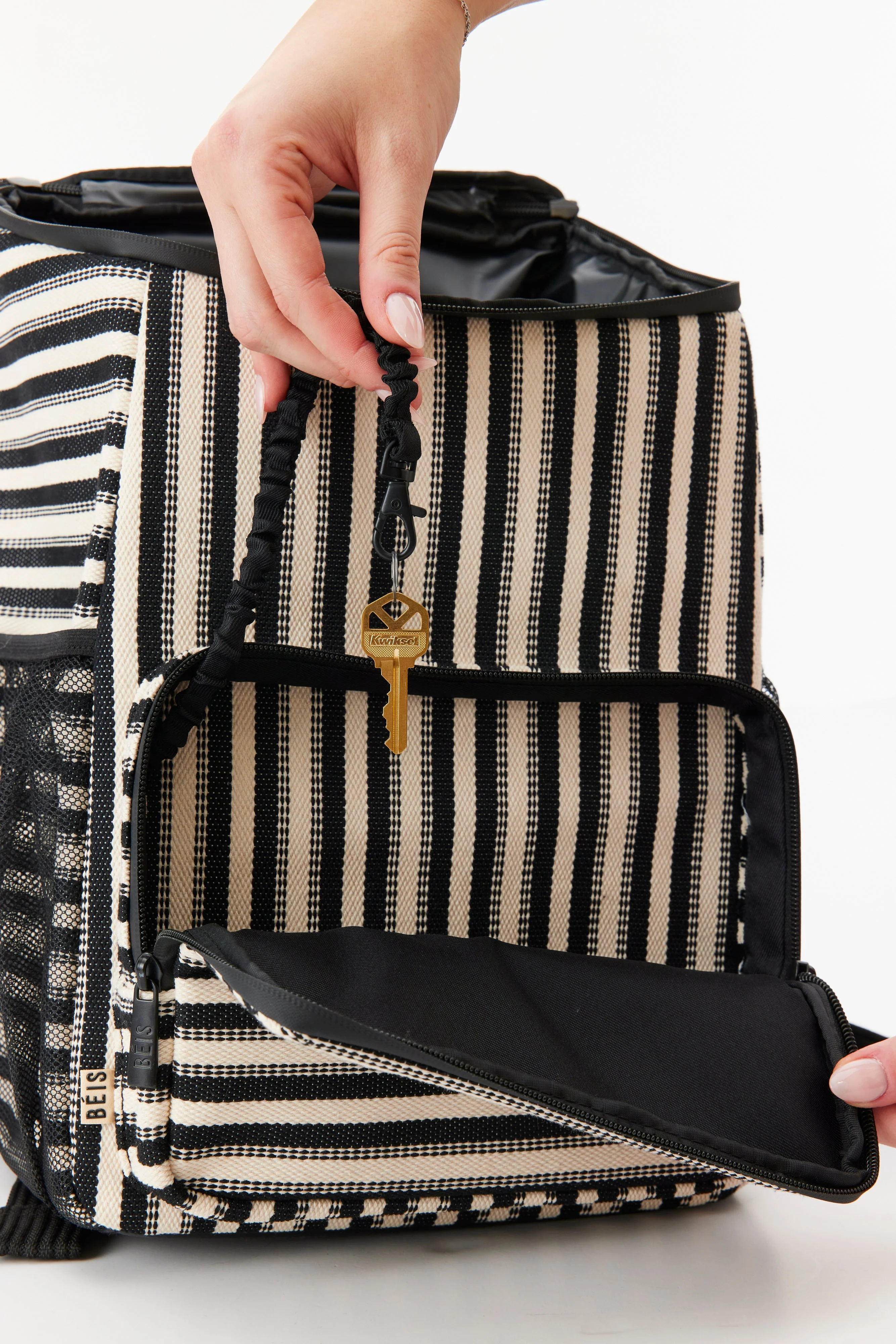Resale The Backpack Cooler in Black Stripe - Image 6