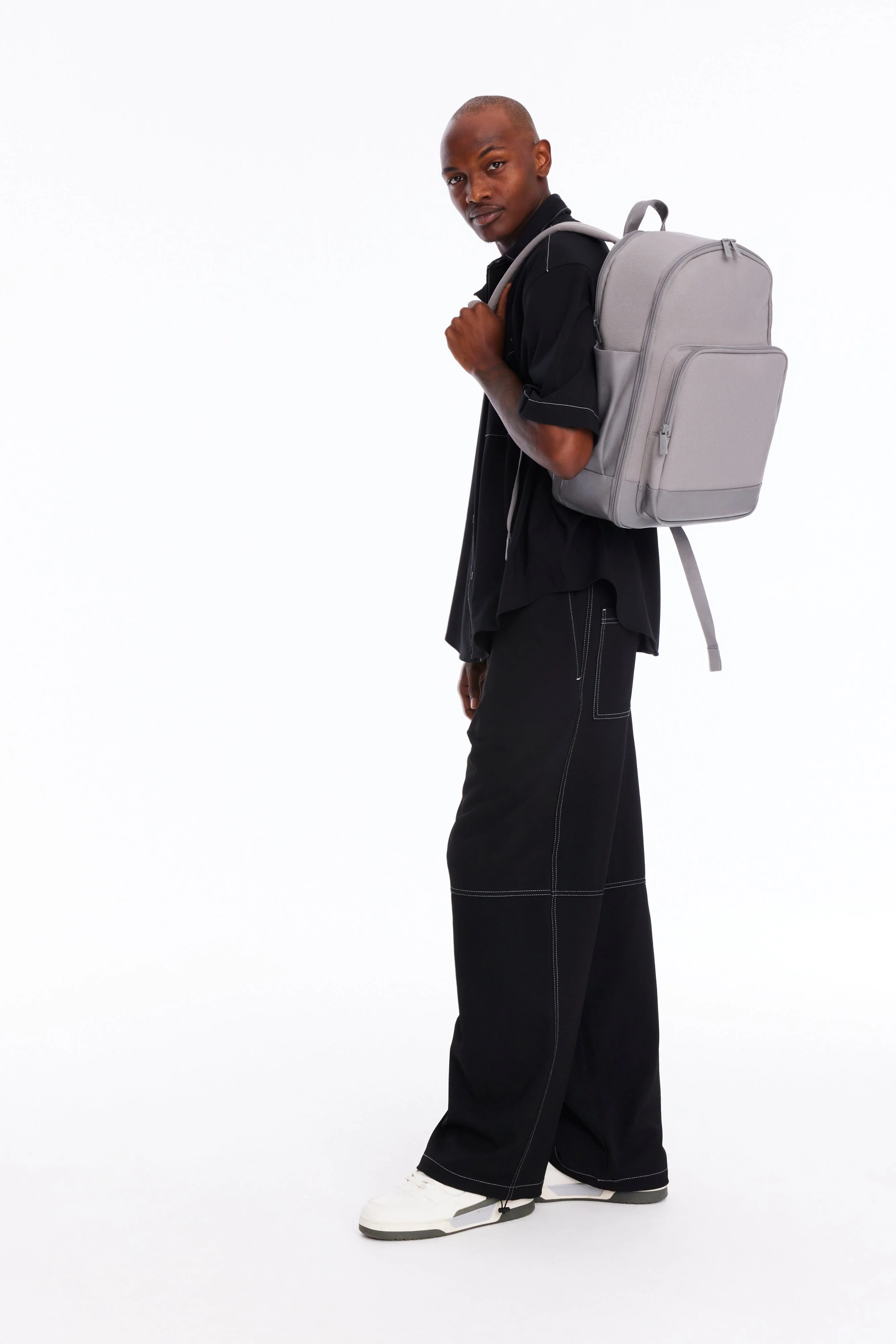 Resale The Travel Backpack in Grey - Image 5