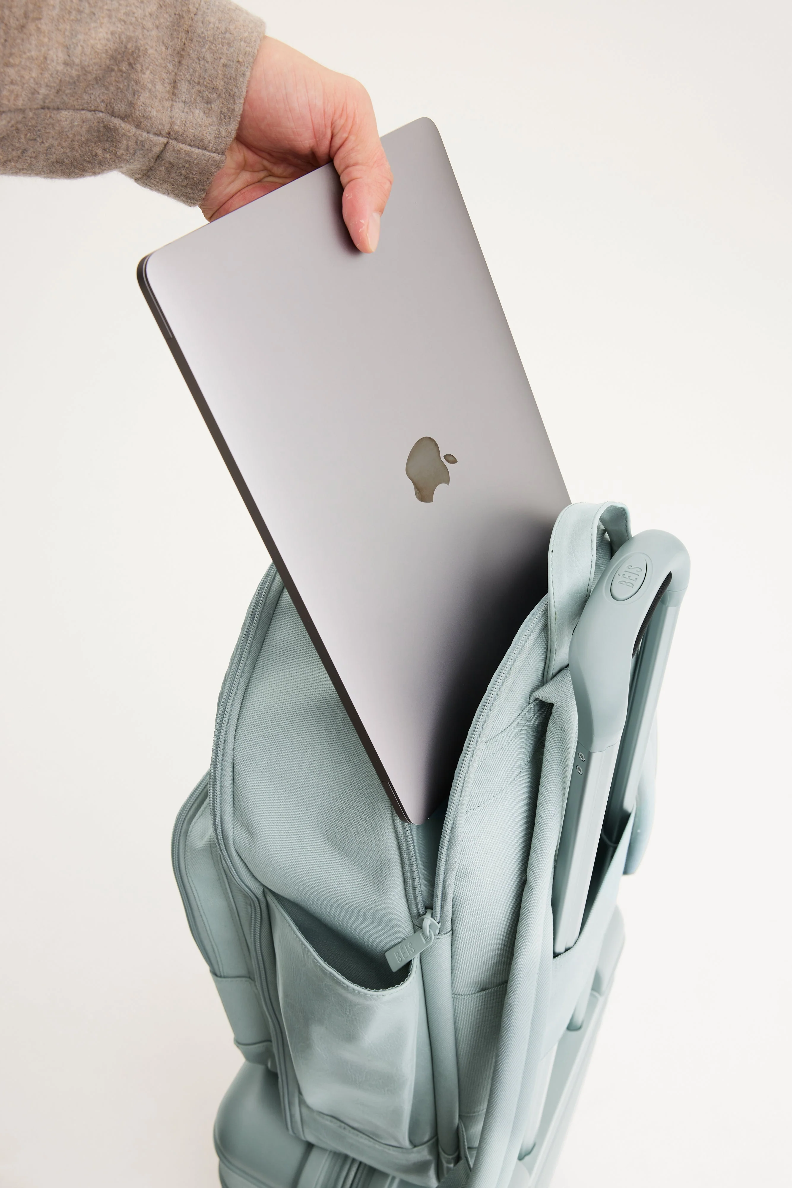 Resale The Travel Backpack in Slate - Image 8