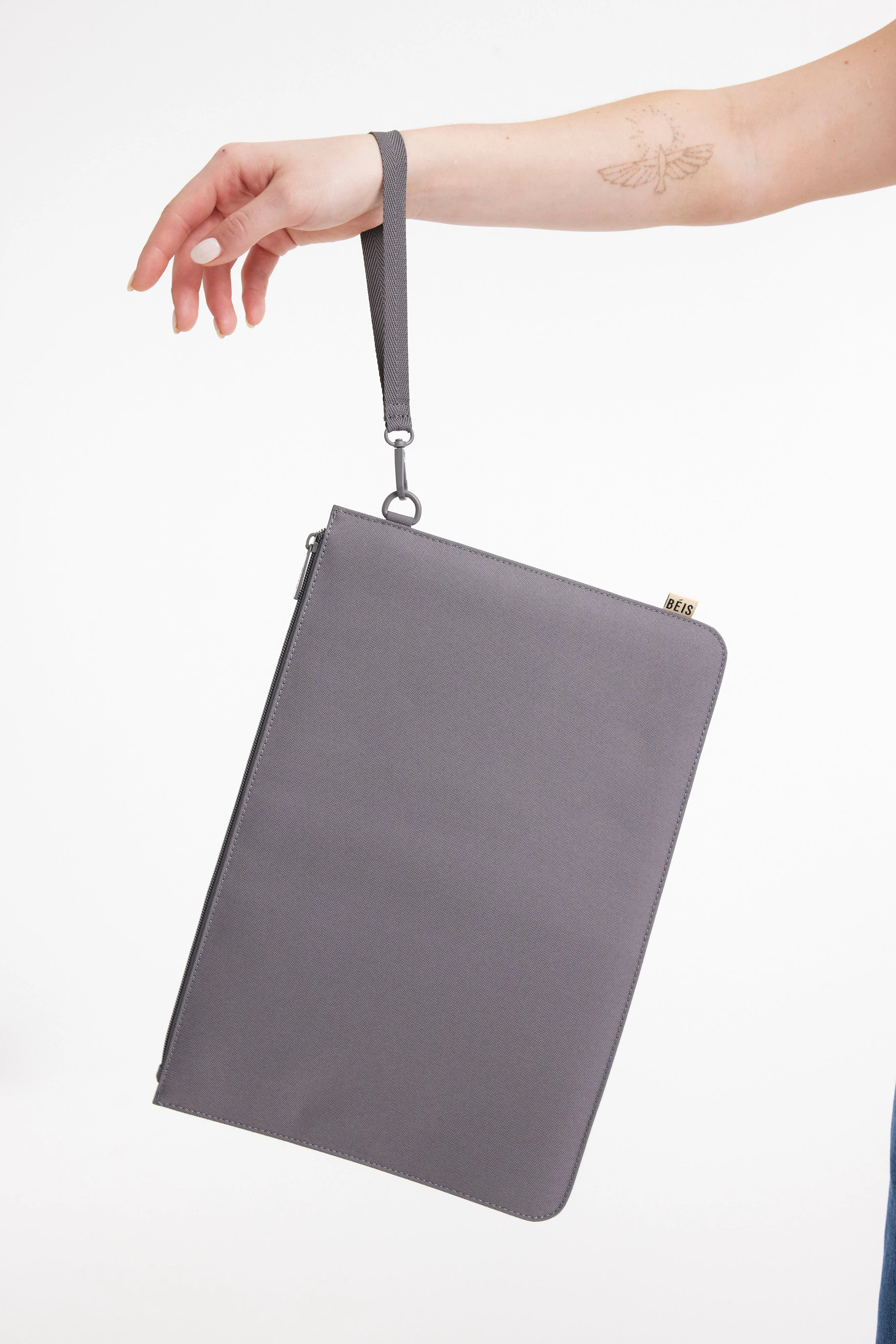 Resale The BÉISics Laptop Pouch in Grey - Image 5