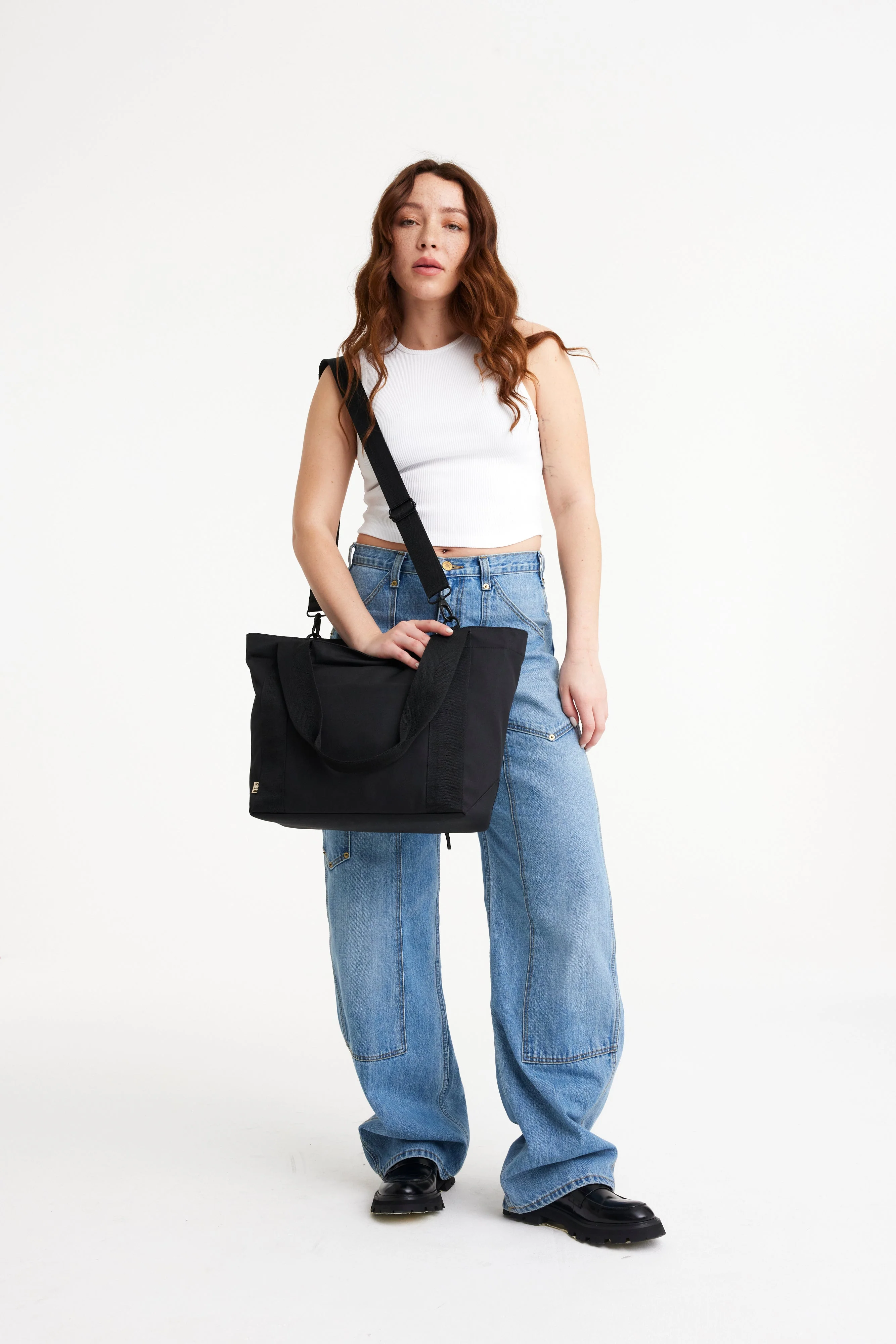 Resale The BÉISics Tote in Black - Image 5
