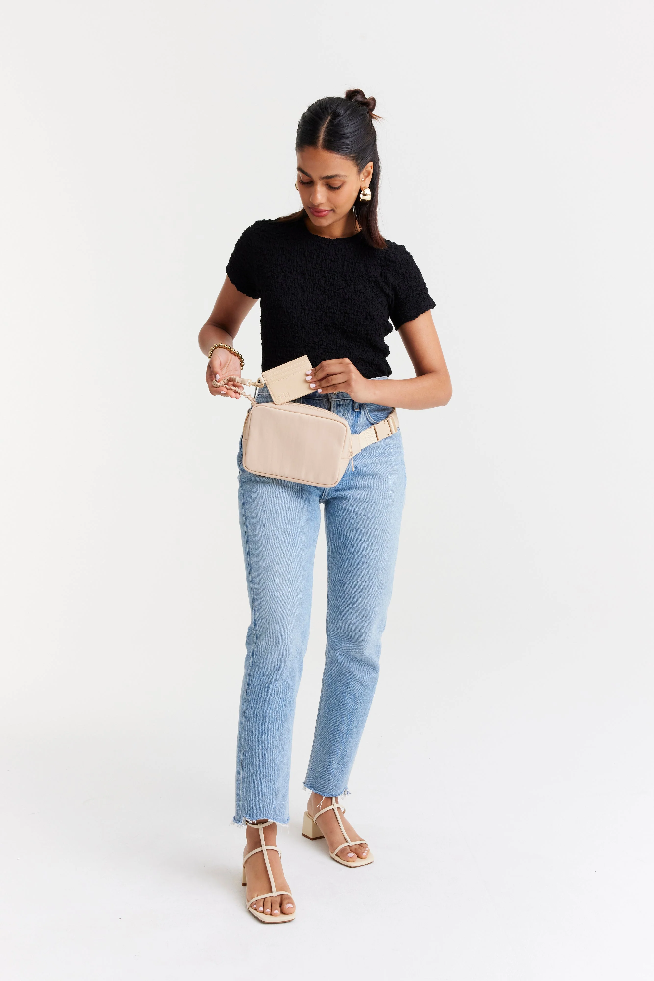 Resale The Belt Bag in Beige - Image 4