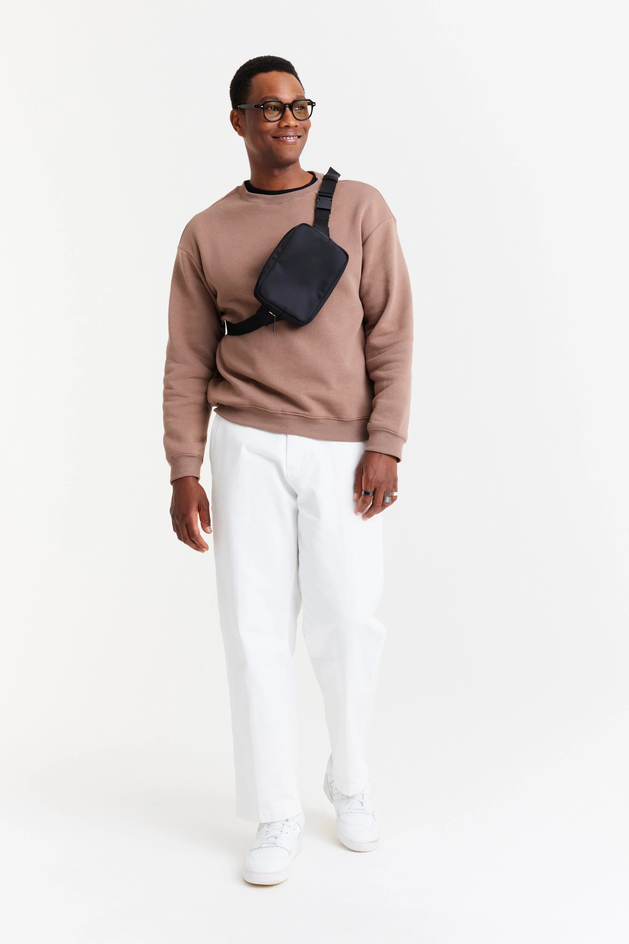 Resale The Belt Bag in Black - Image 5