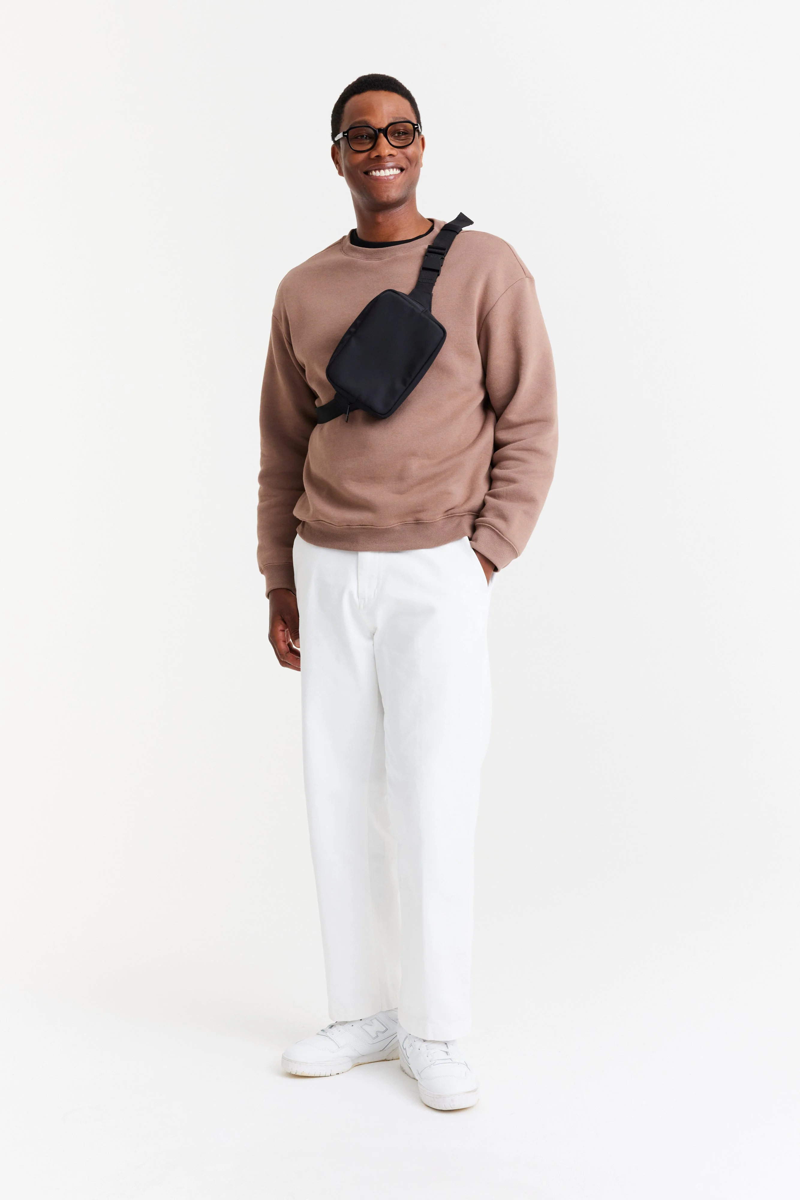 Resale The Belt Bag in Black - Image 9