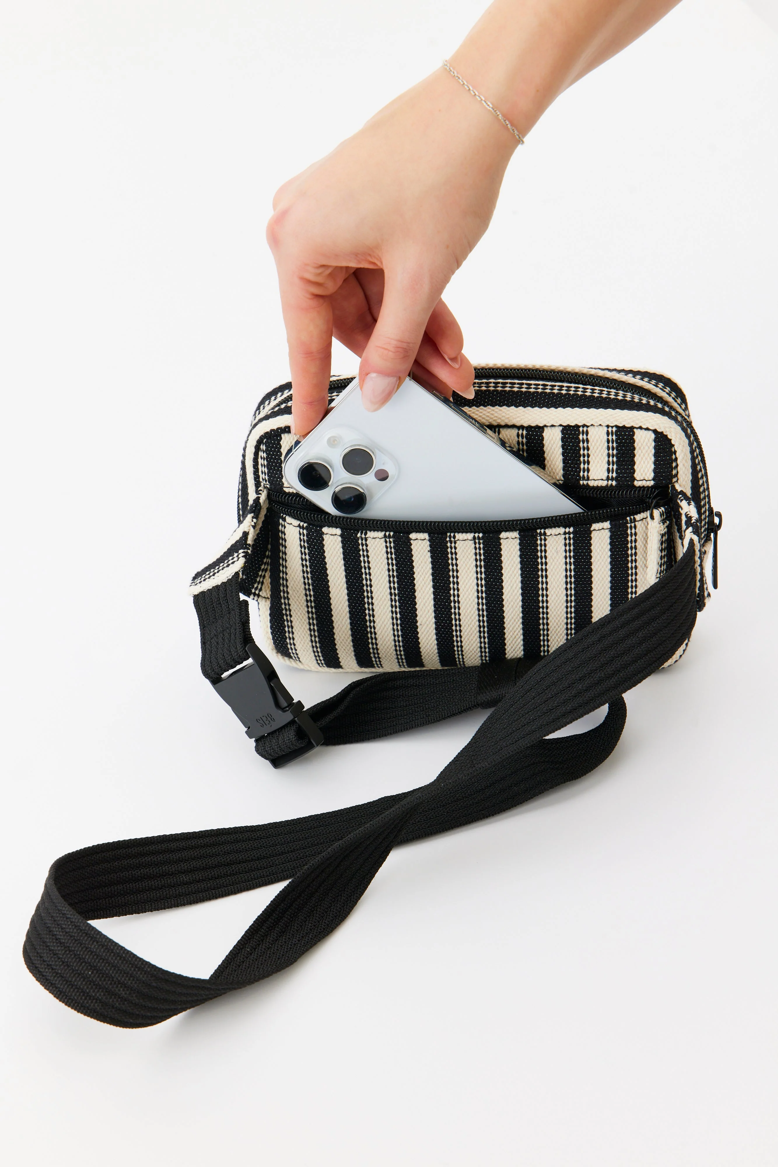 Resale The Belt Bag in Black Stripe - Image 6