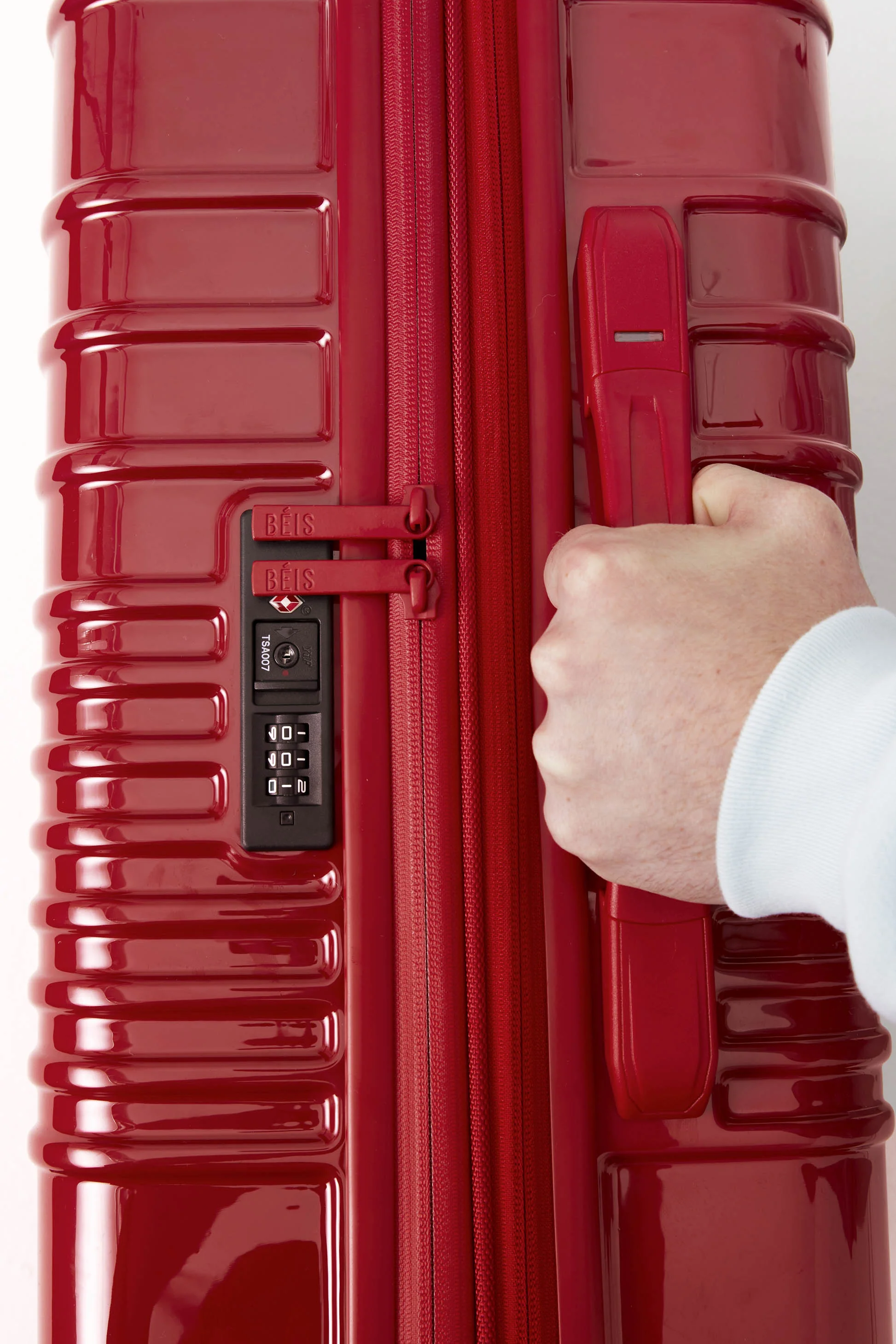 Resale The Carry-On Roller in Text Me Red - Image 12