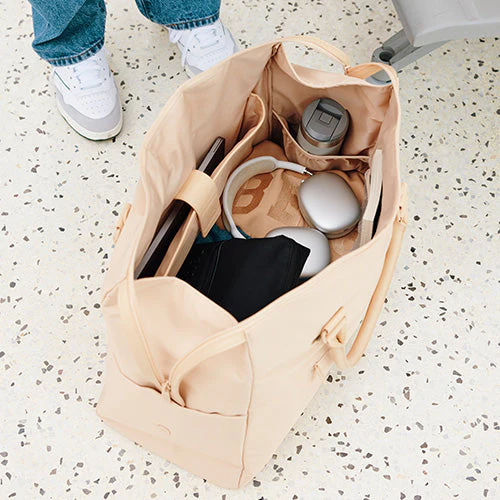 Resale The Commuter Duffle in Beige - Image 17