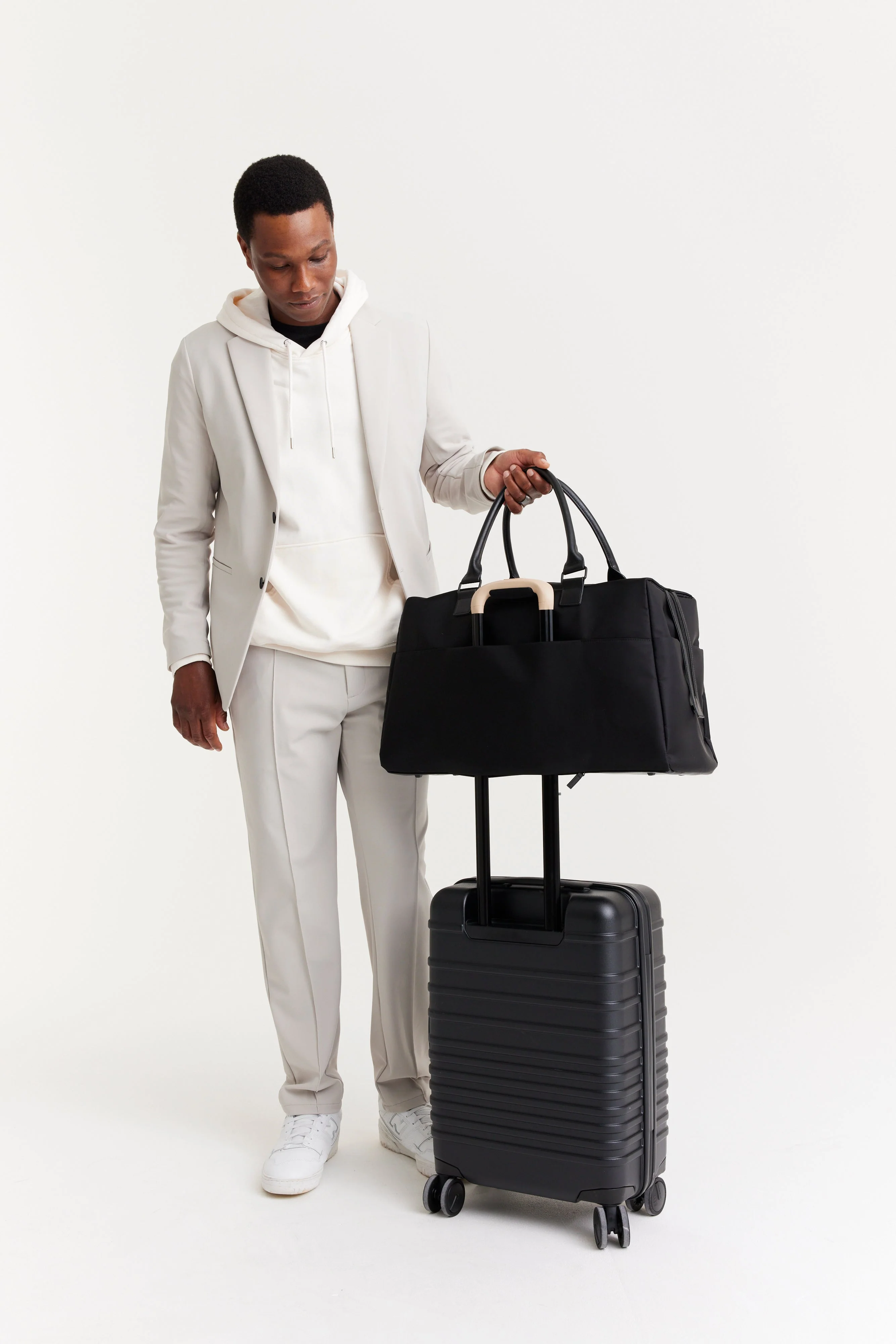 Resale The Commuter Duffle in Black - Image 15