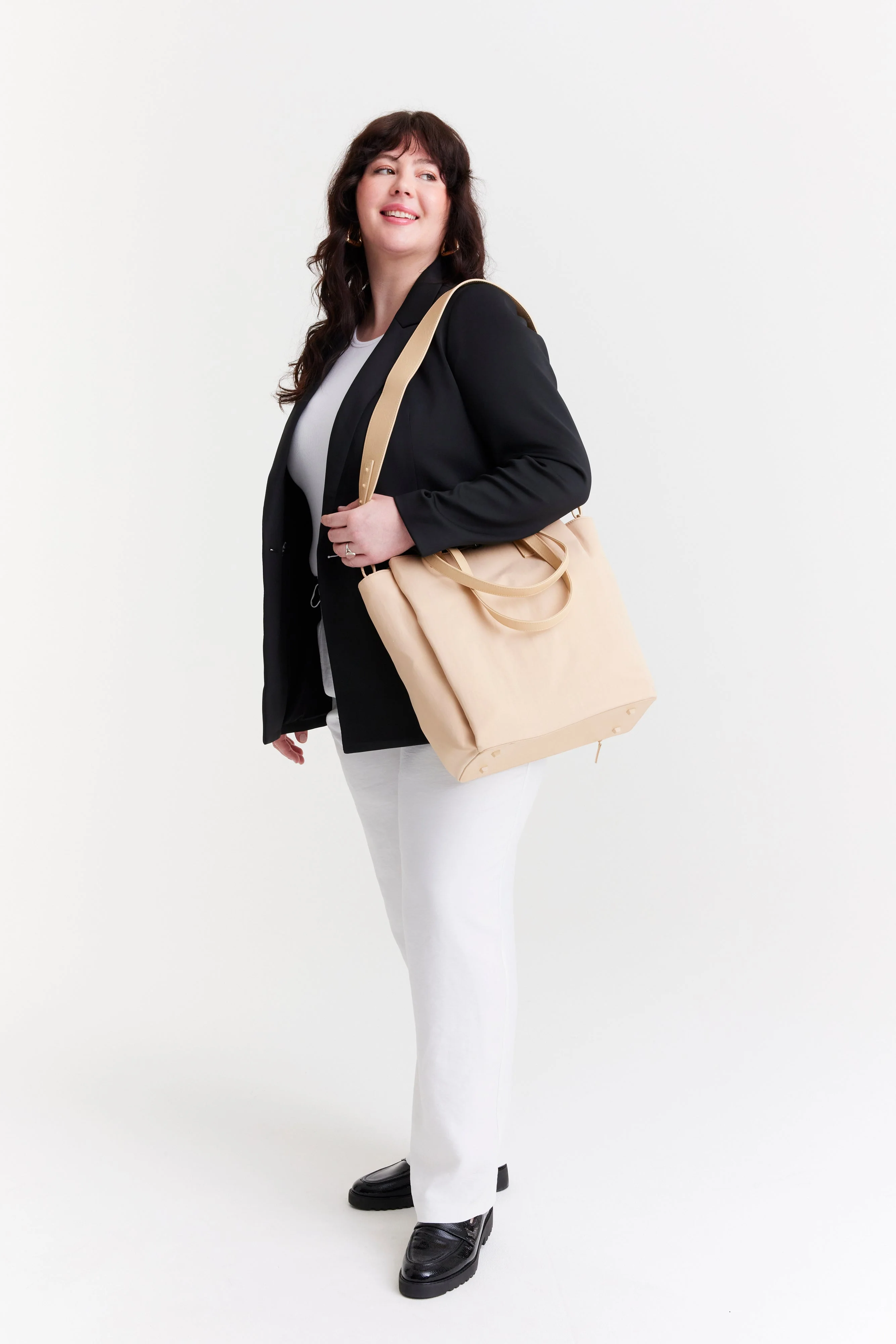 Resale The Commuter Tote in Beige - Image 5