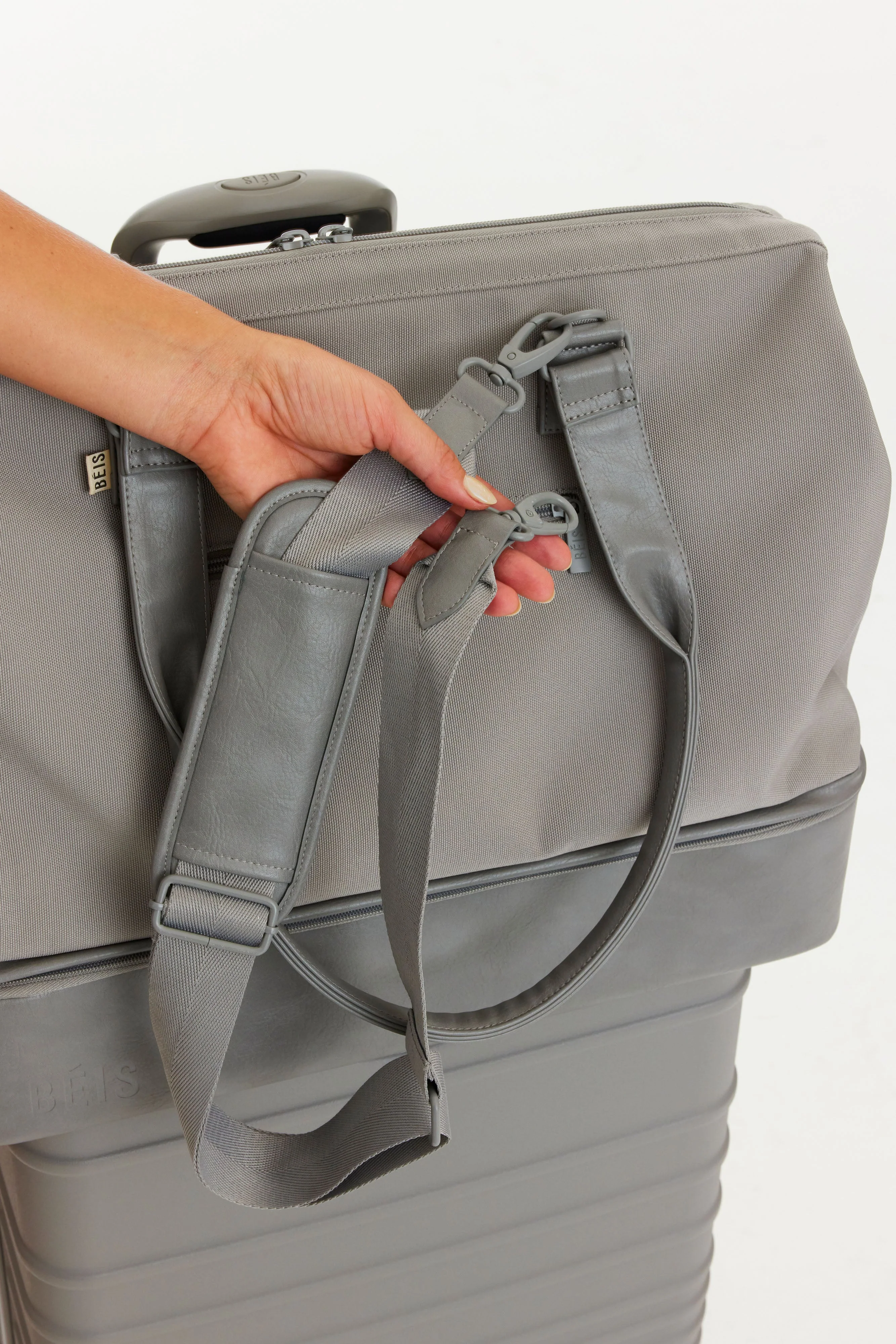 Resale The Convertible Weekender in Grey - Image 9