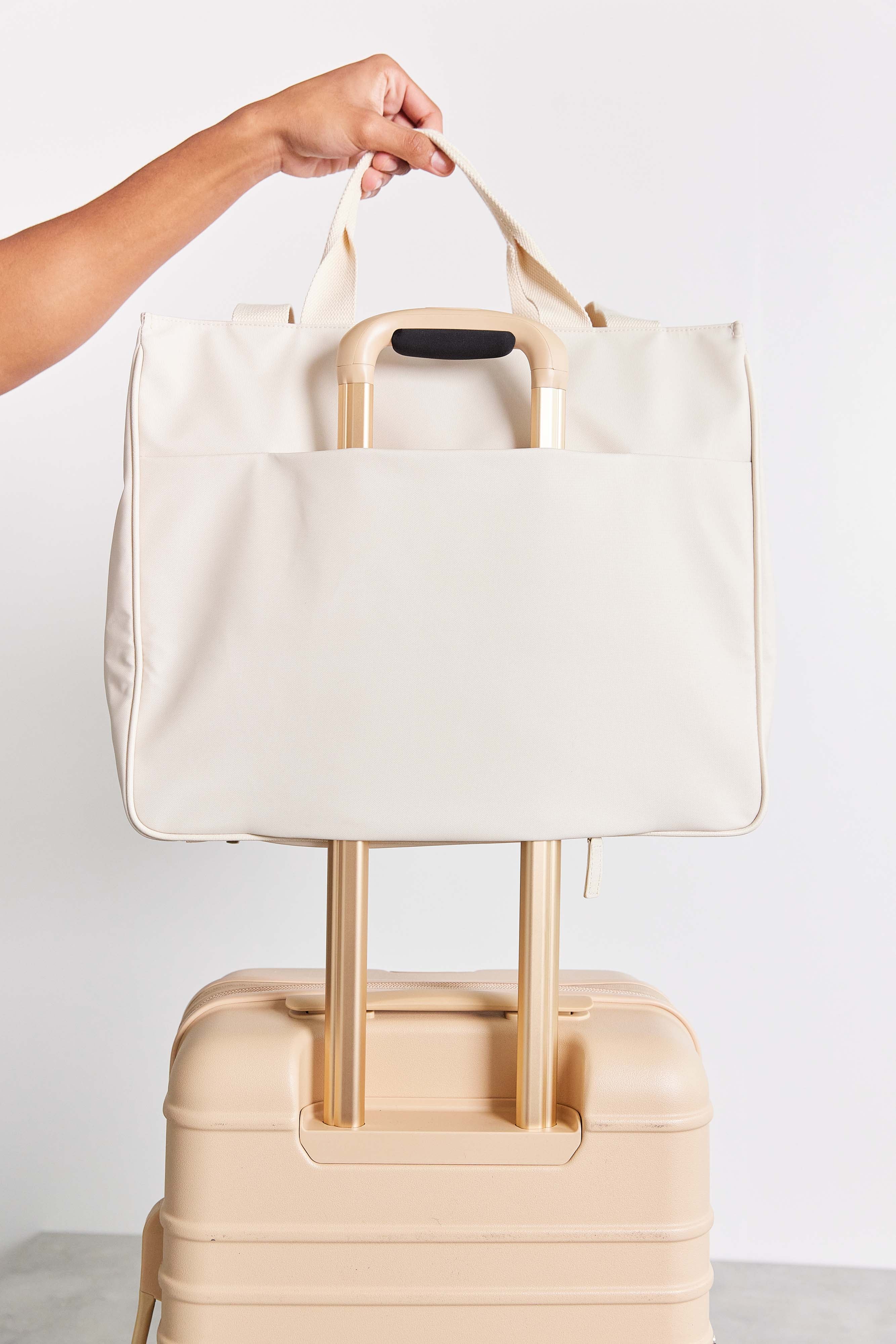 Resale The East To West Tote in Beige - Image 4