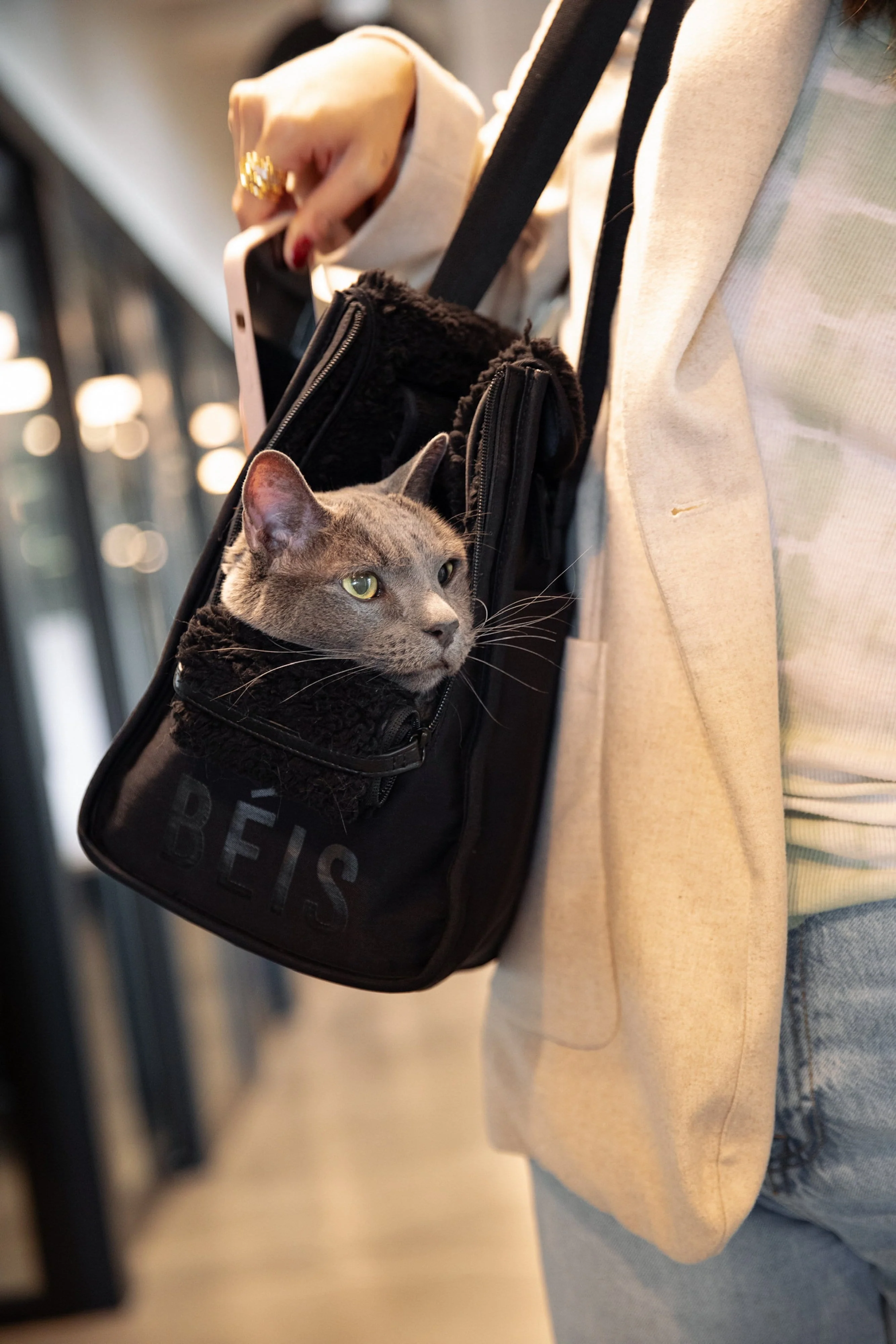 Resale The Everyday Pet Tote in Black - Image 12