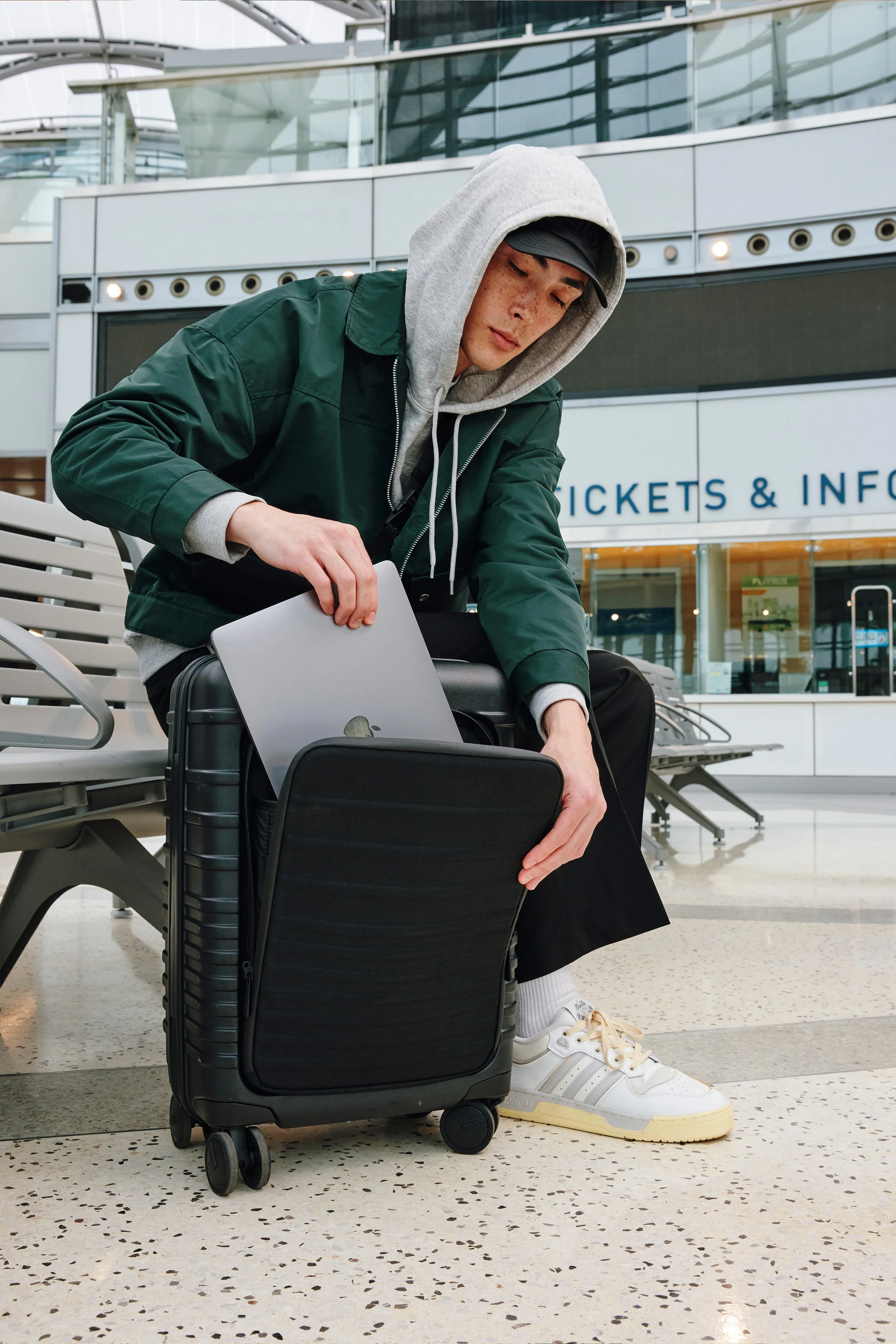 Resale The Front Pocket Carry-On Roller in Black - Image 13