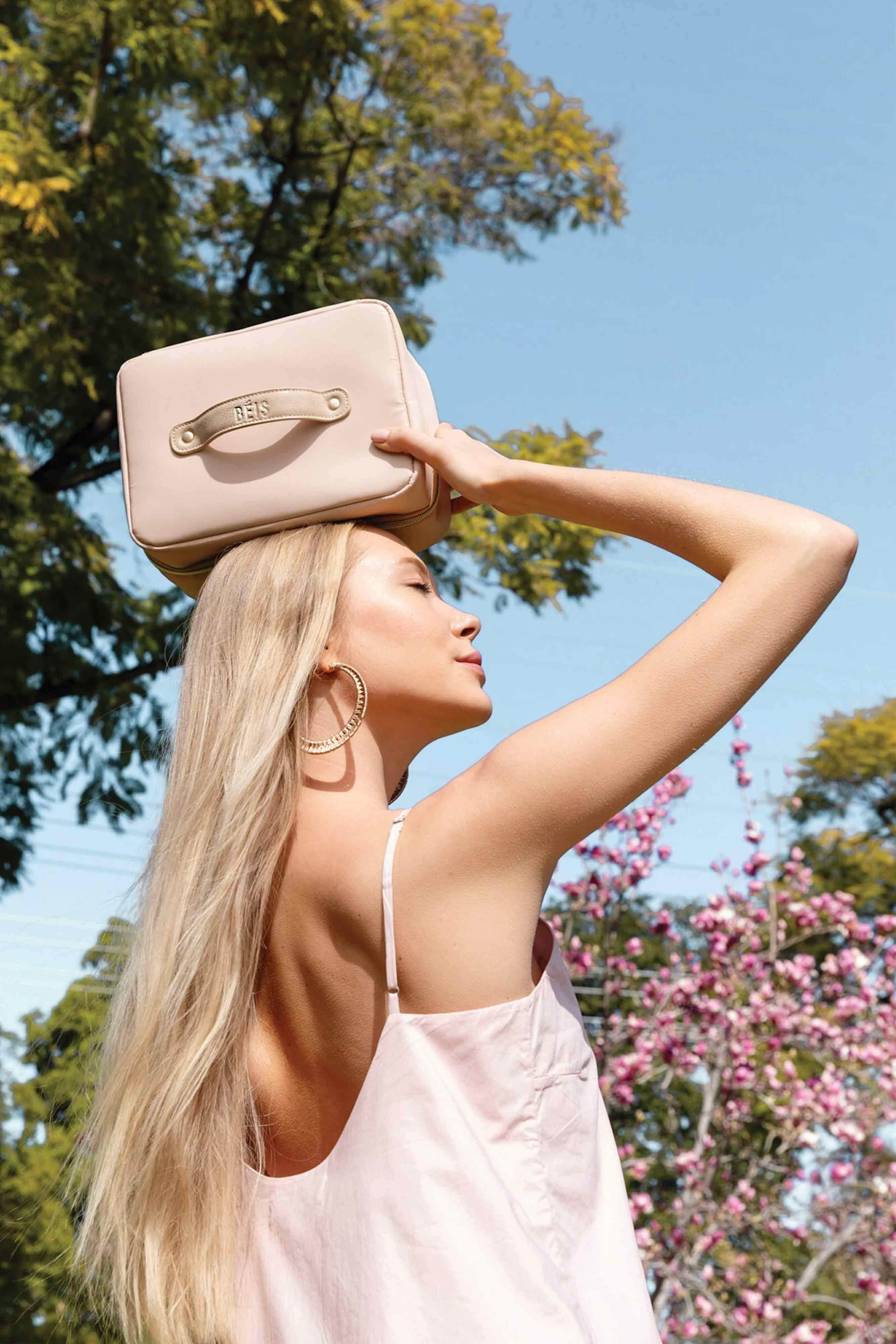 Resale The Hanging Cosmetic Case in Beige - Image 6