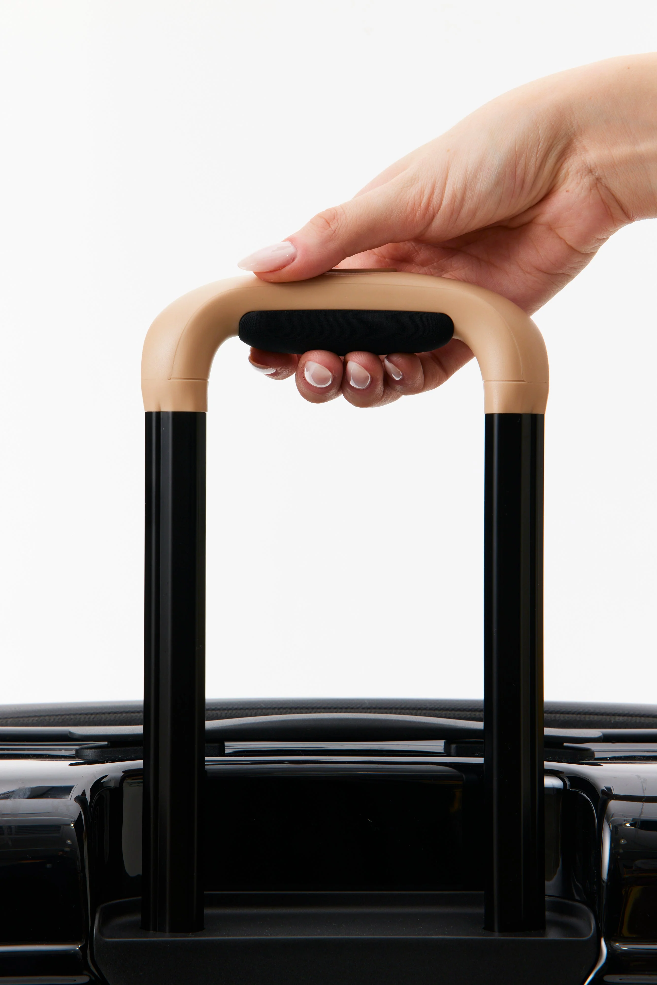 Resale The Large Check-In Roller in Glossy Black - Image 9