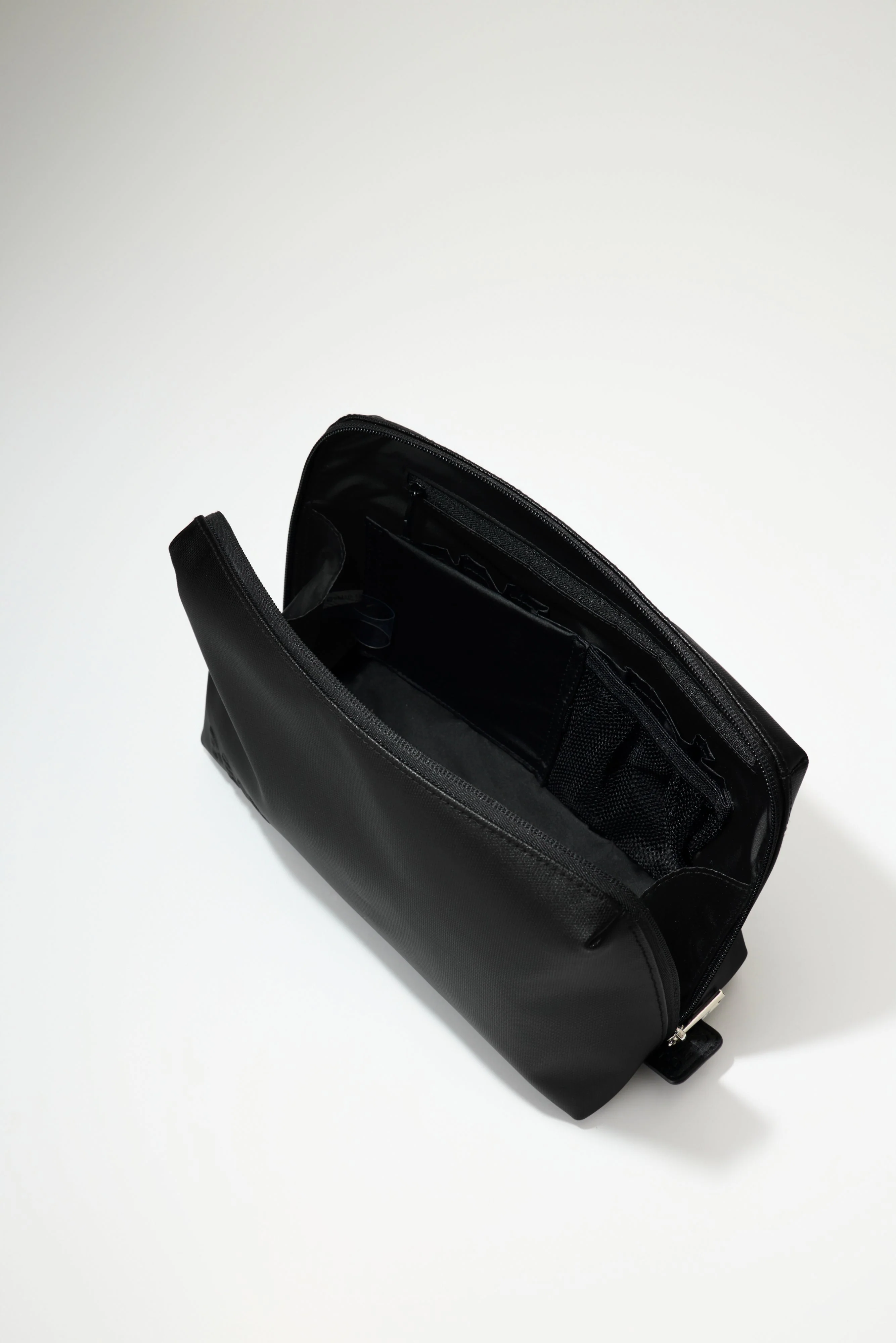 Resale The Medium Cosmetic Pouch in Black - Image 3