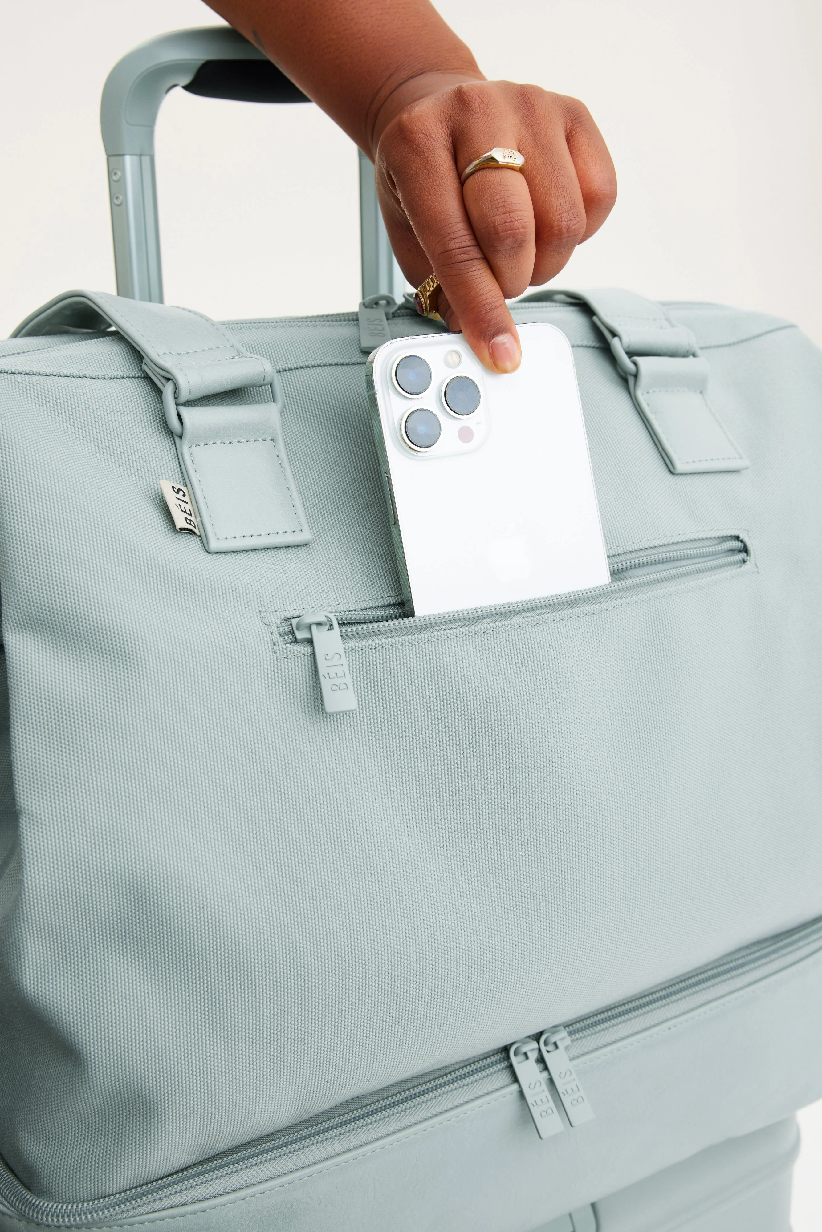 Resale The Mini Weekender in Slate - Image 11