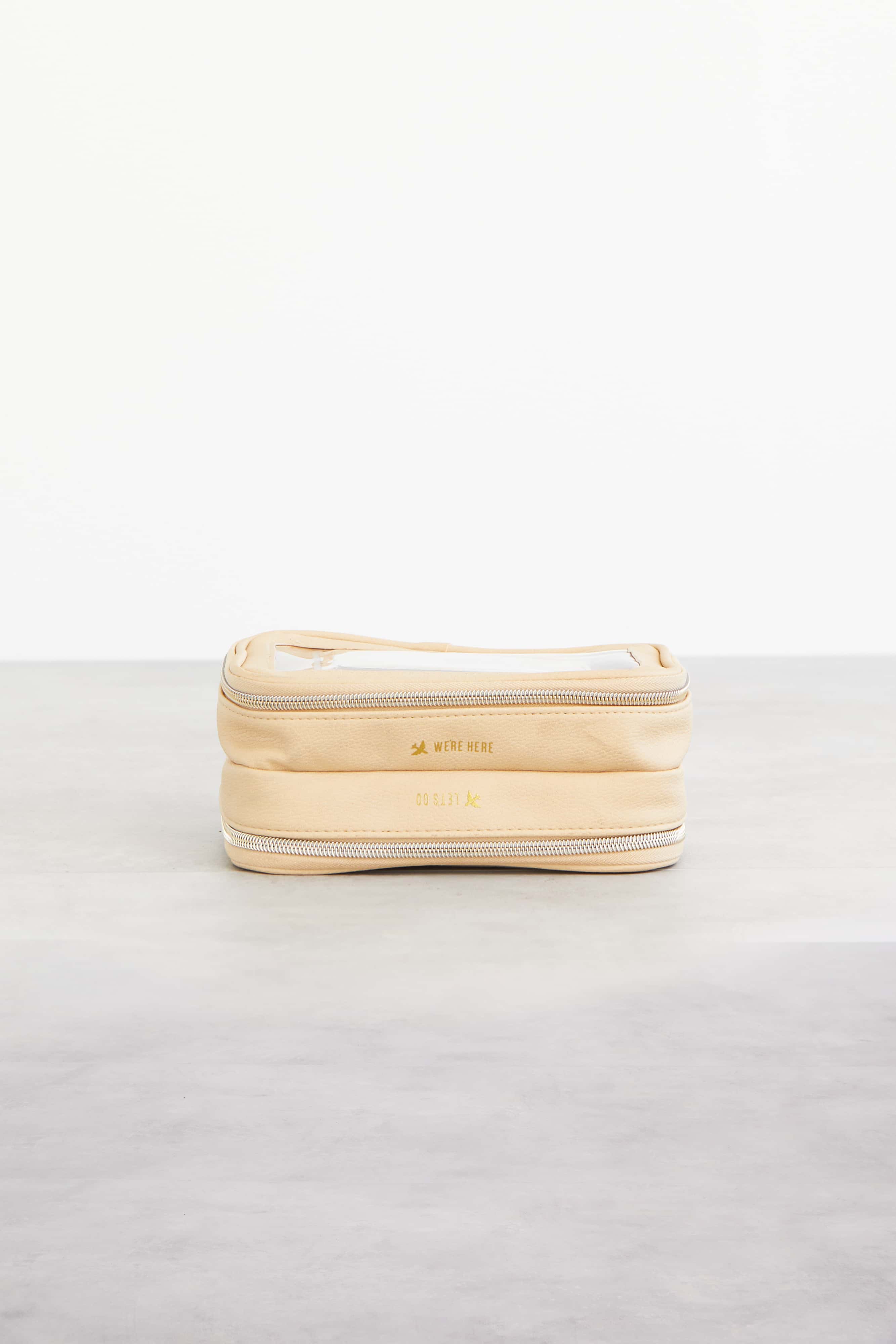 Resale The On The Go Essential Case in Beige - Image 5