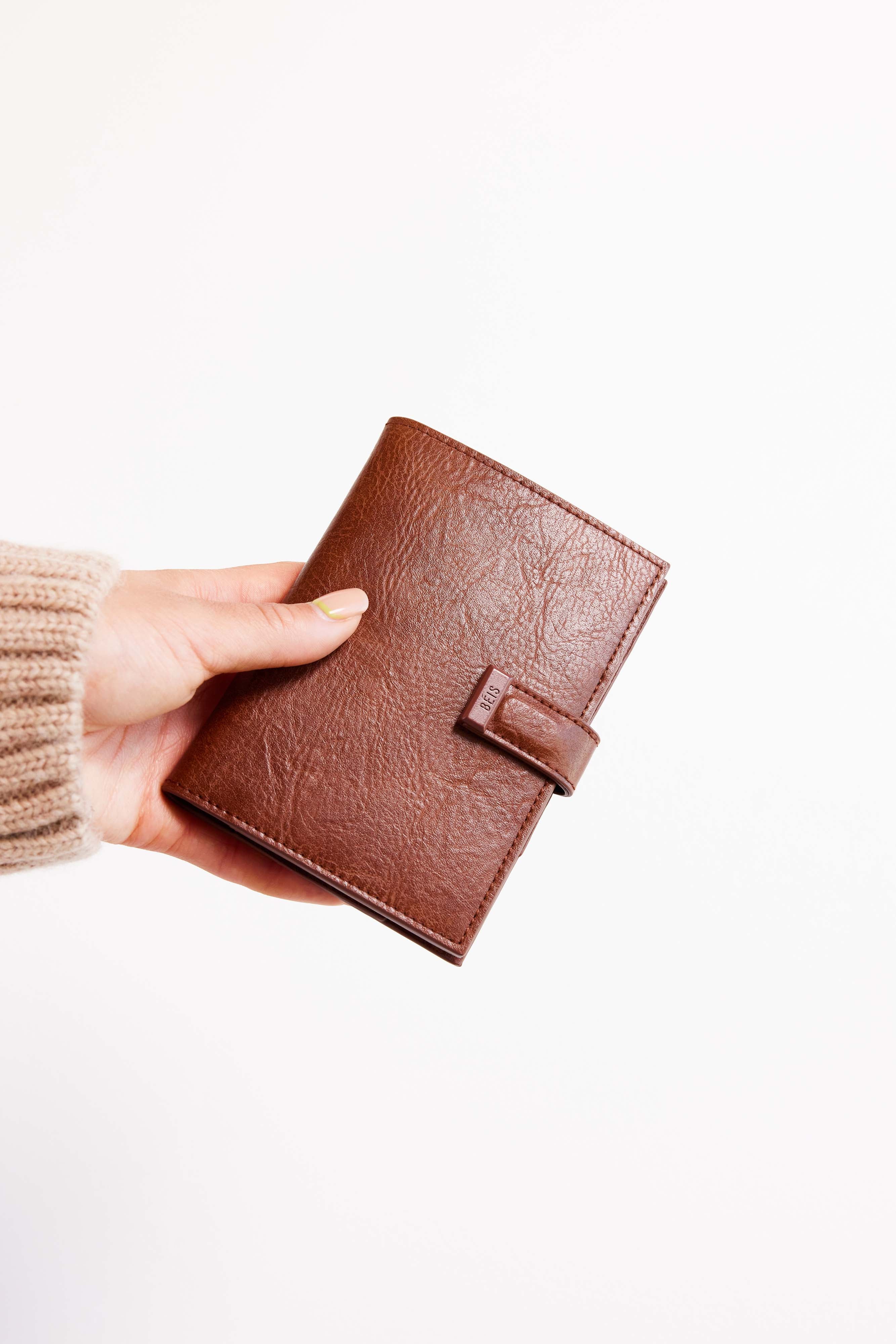 Resale The Passport & Luggage Tag Set in Maple - Image 5