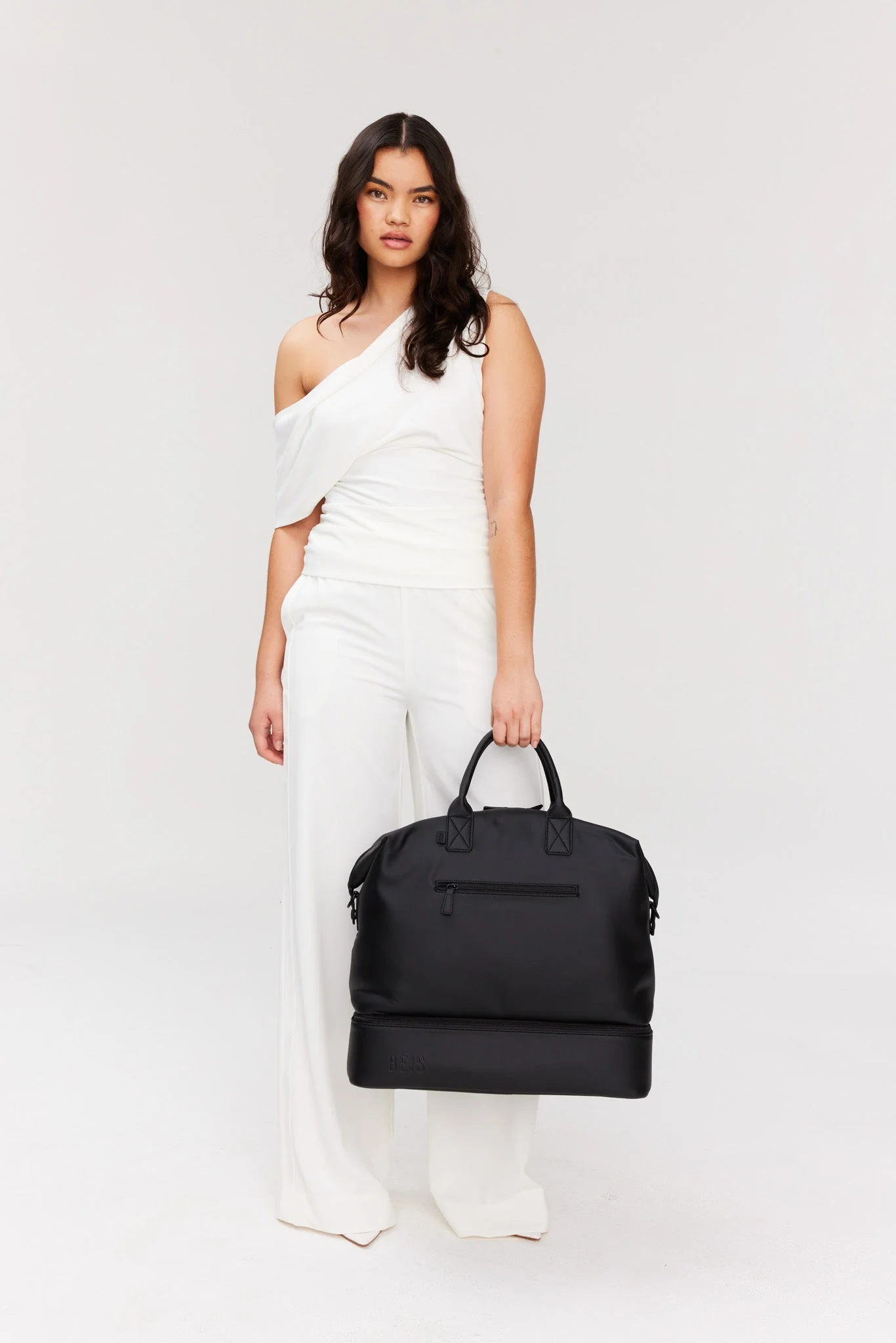 Resale The Premium Weekender in Black - Image 10