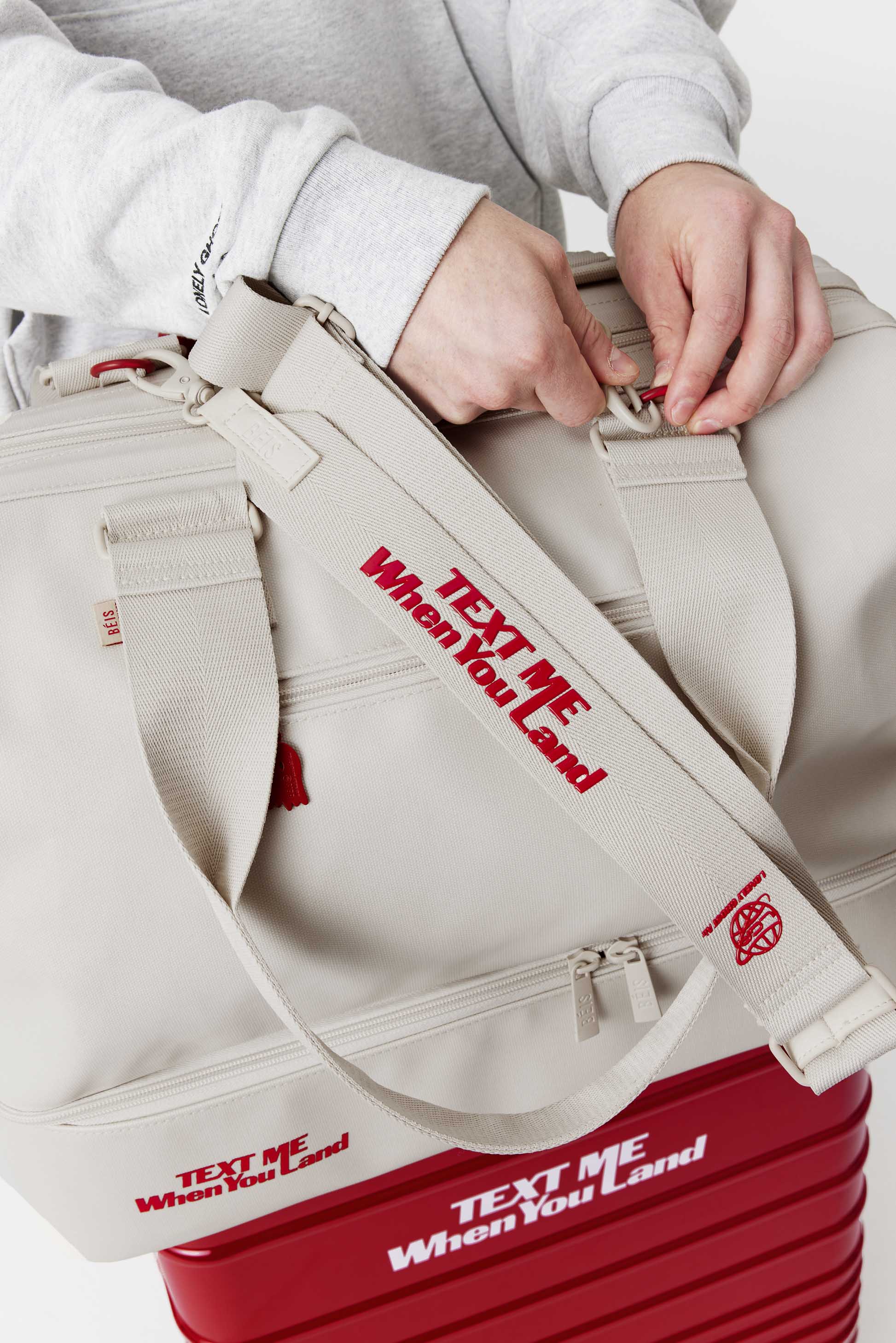 Resale The Shoulder Strap in Ghost White - Image 3