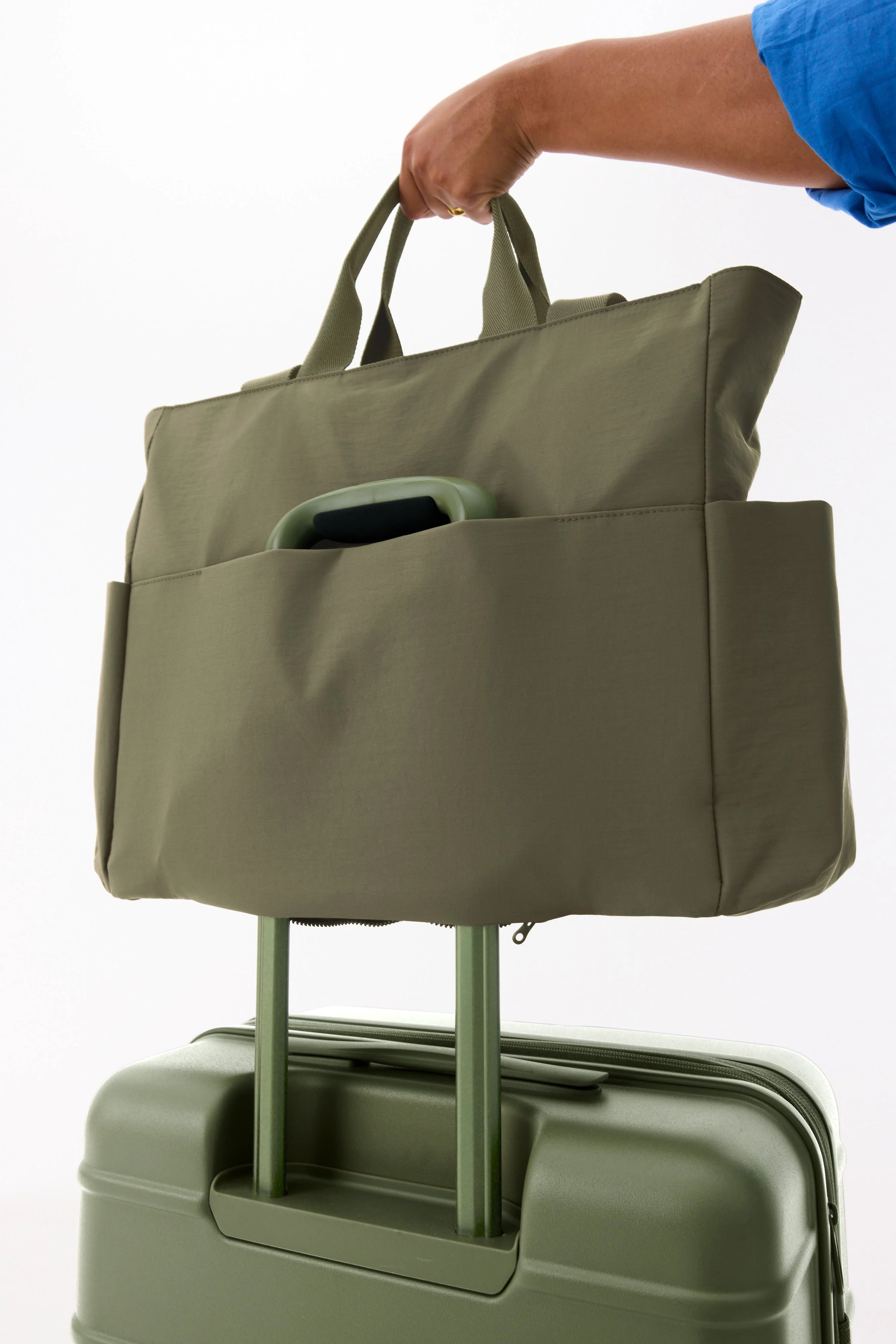 Resale The Sport Carryall in Olive - Image 4