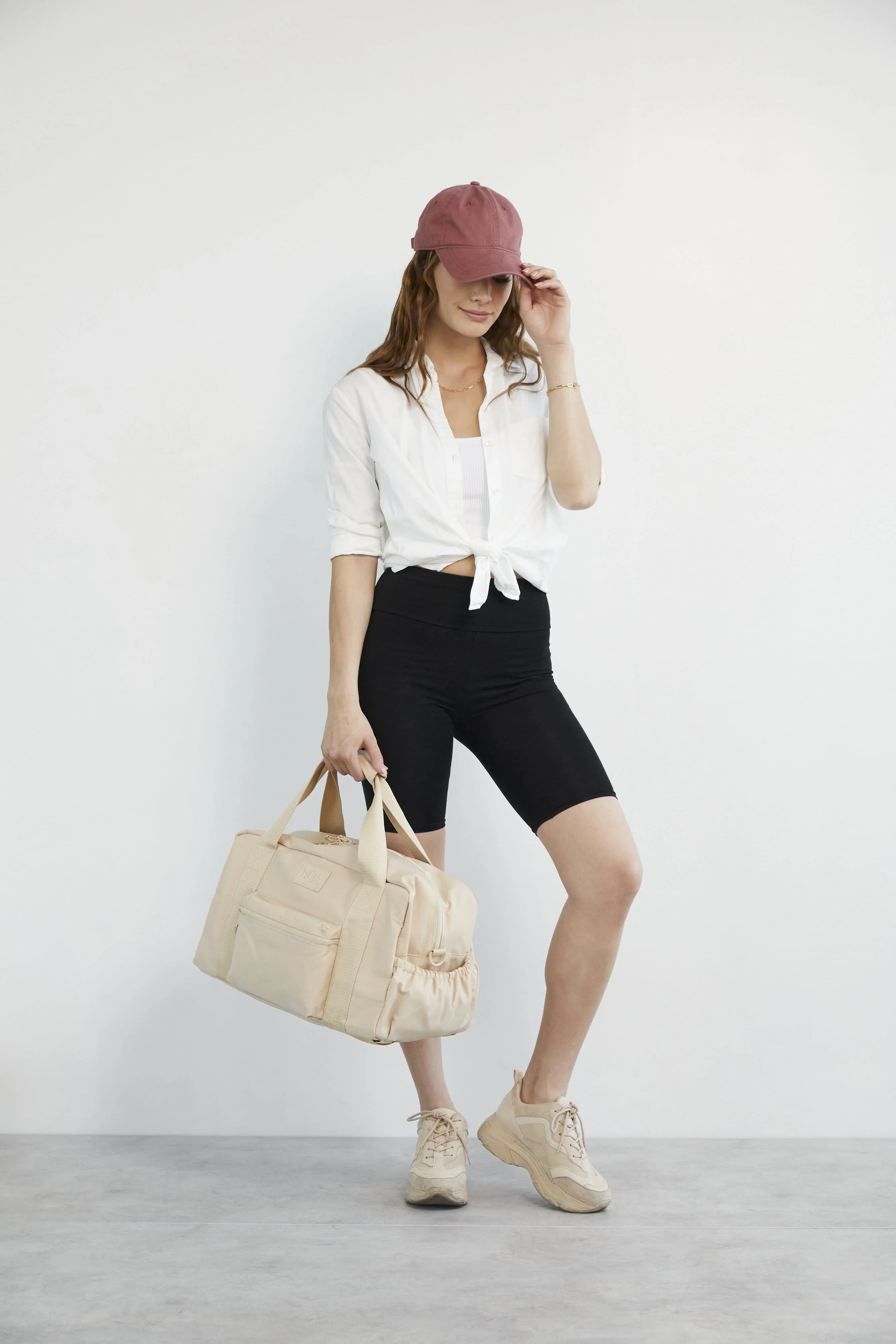 Resale The Sport Duffle in Beige - Image 4