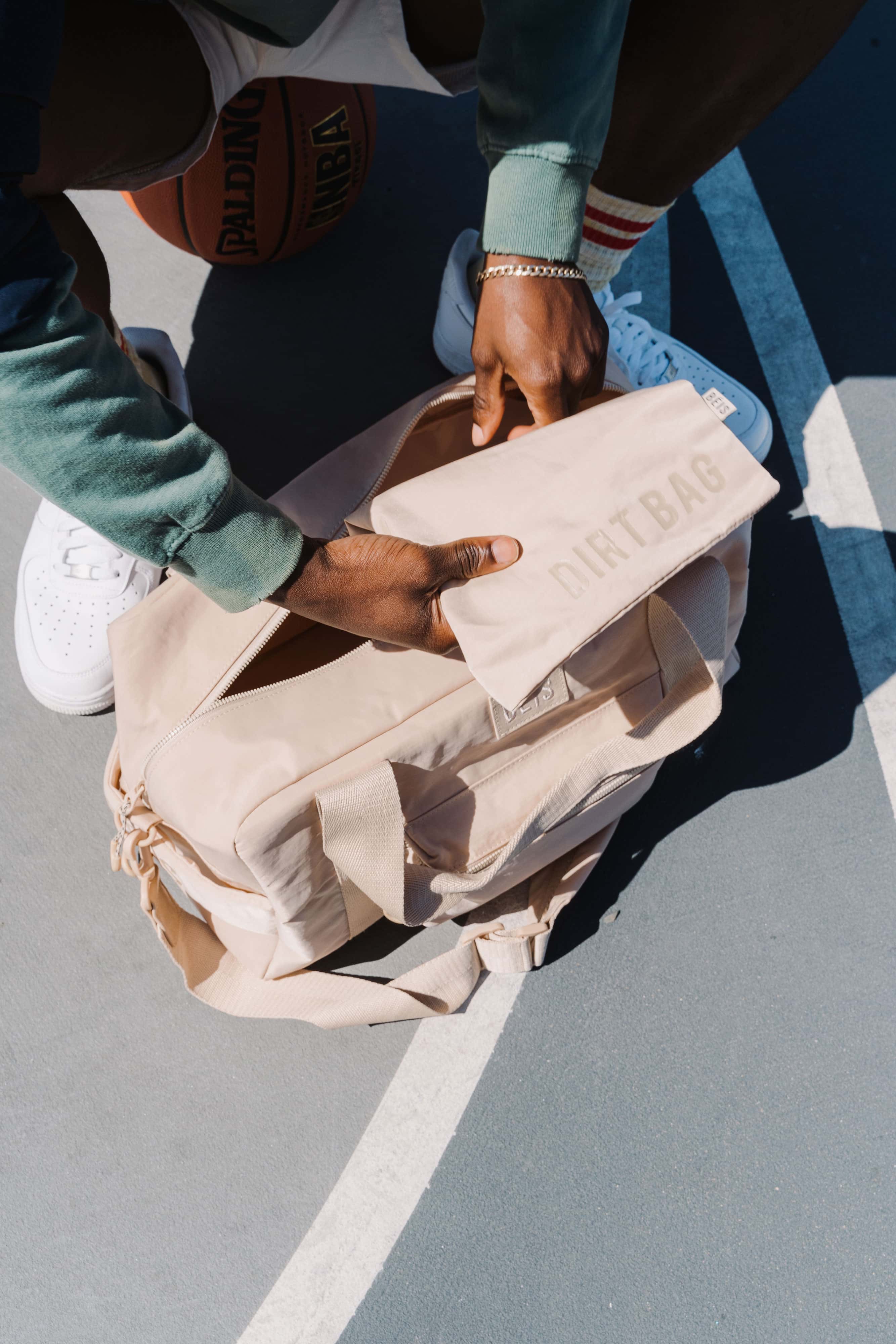 Resale The Sport Duffle in Beige - Image 7