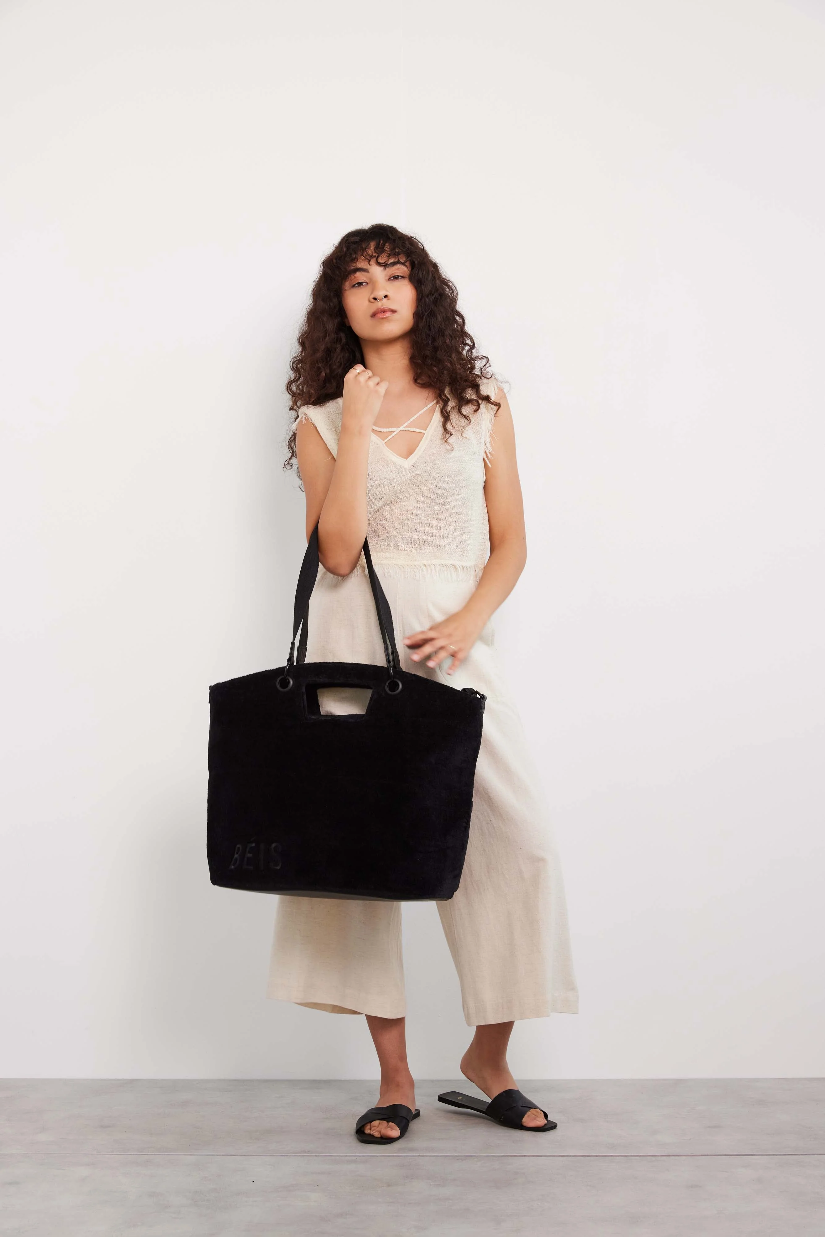 Resale The Terry Tote in Black - Image 4