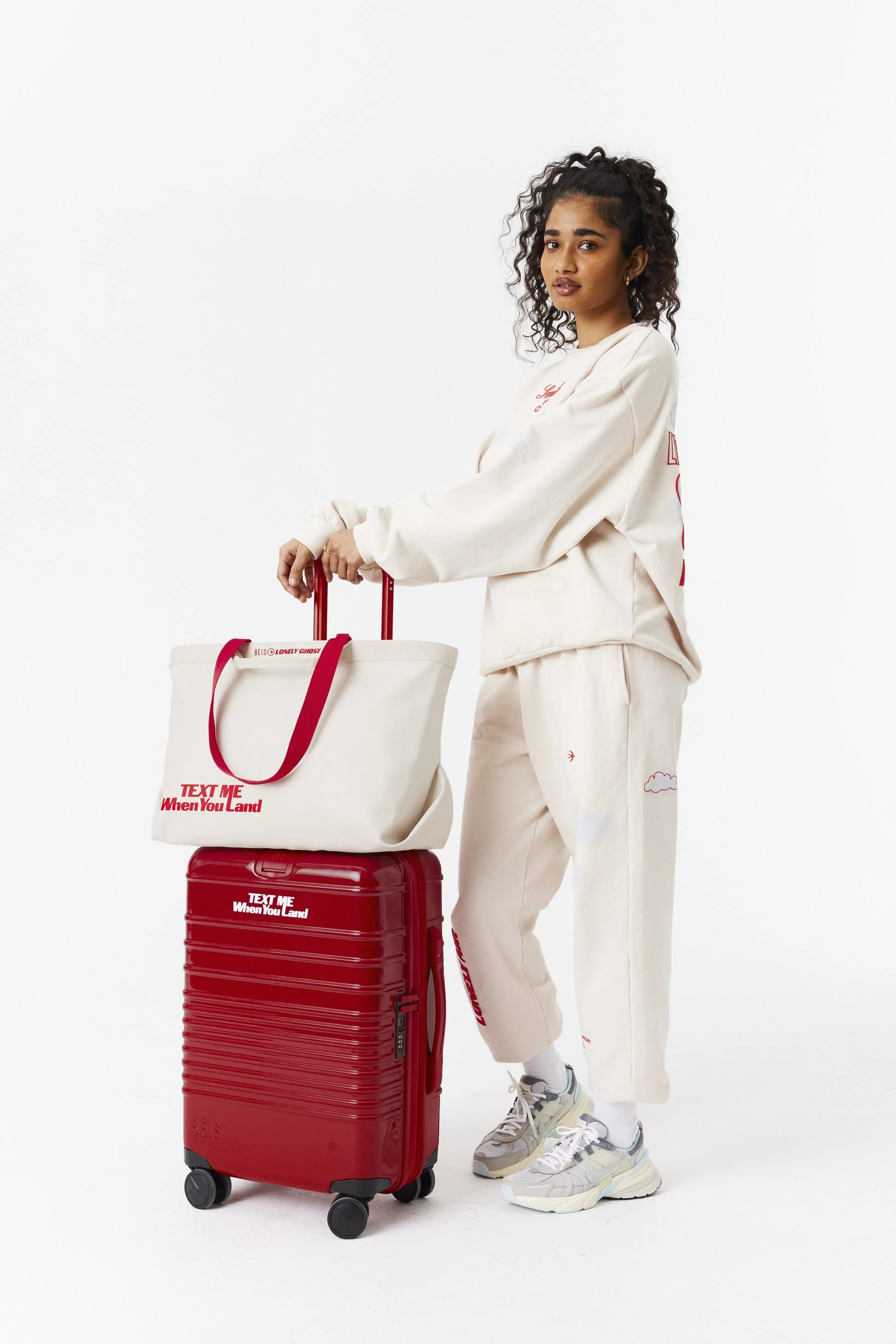Resale The Travel Tote in Ghost White - Image 12