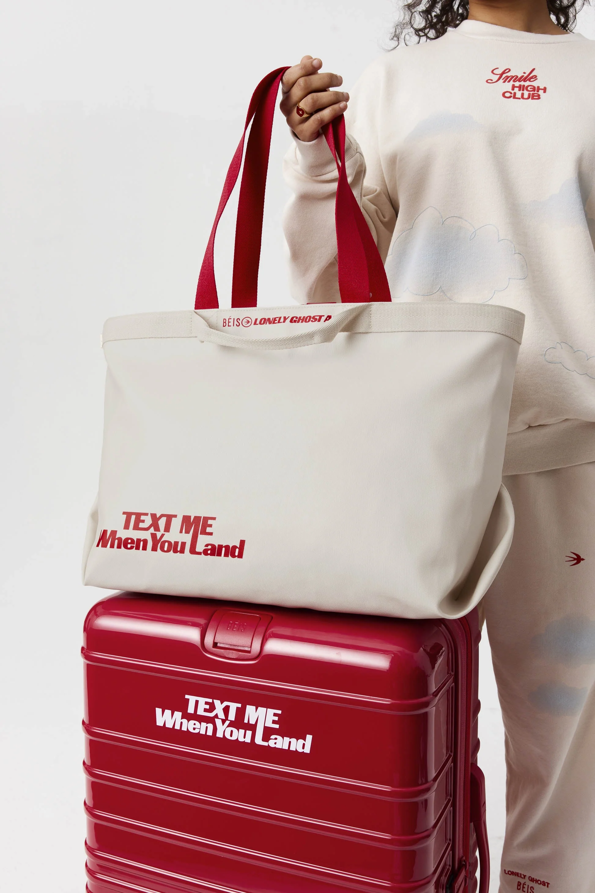Resale The Travel Tote in Ghost White - Image 7