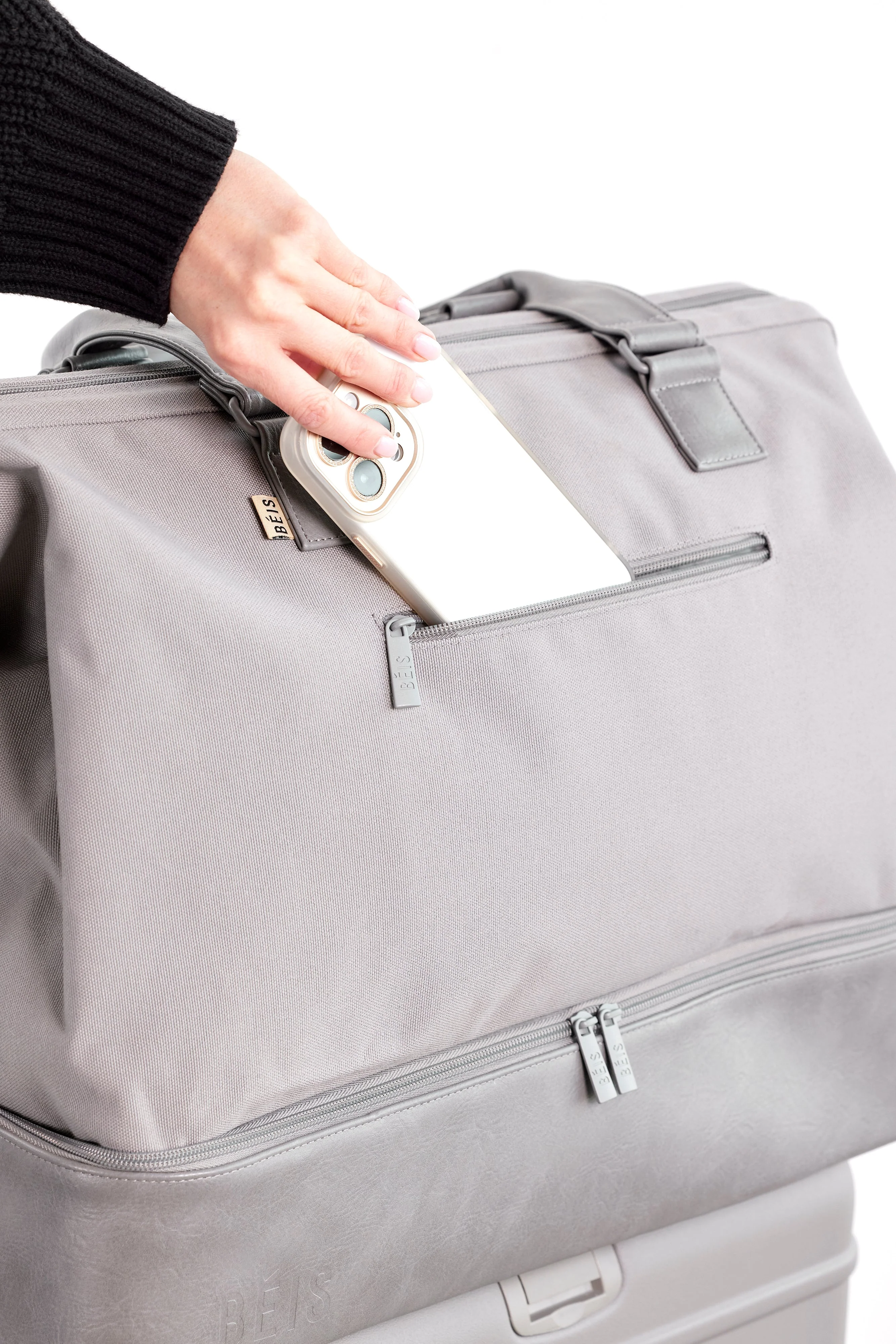 Resale The Weekender in Grey - Image 7