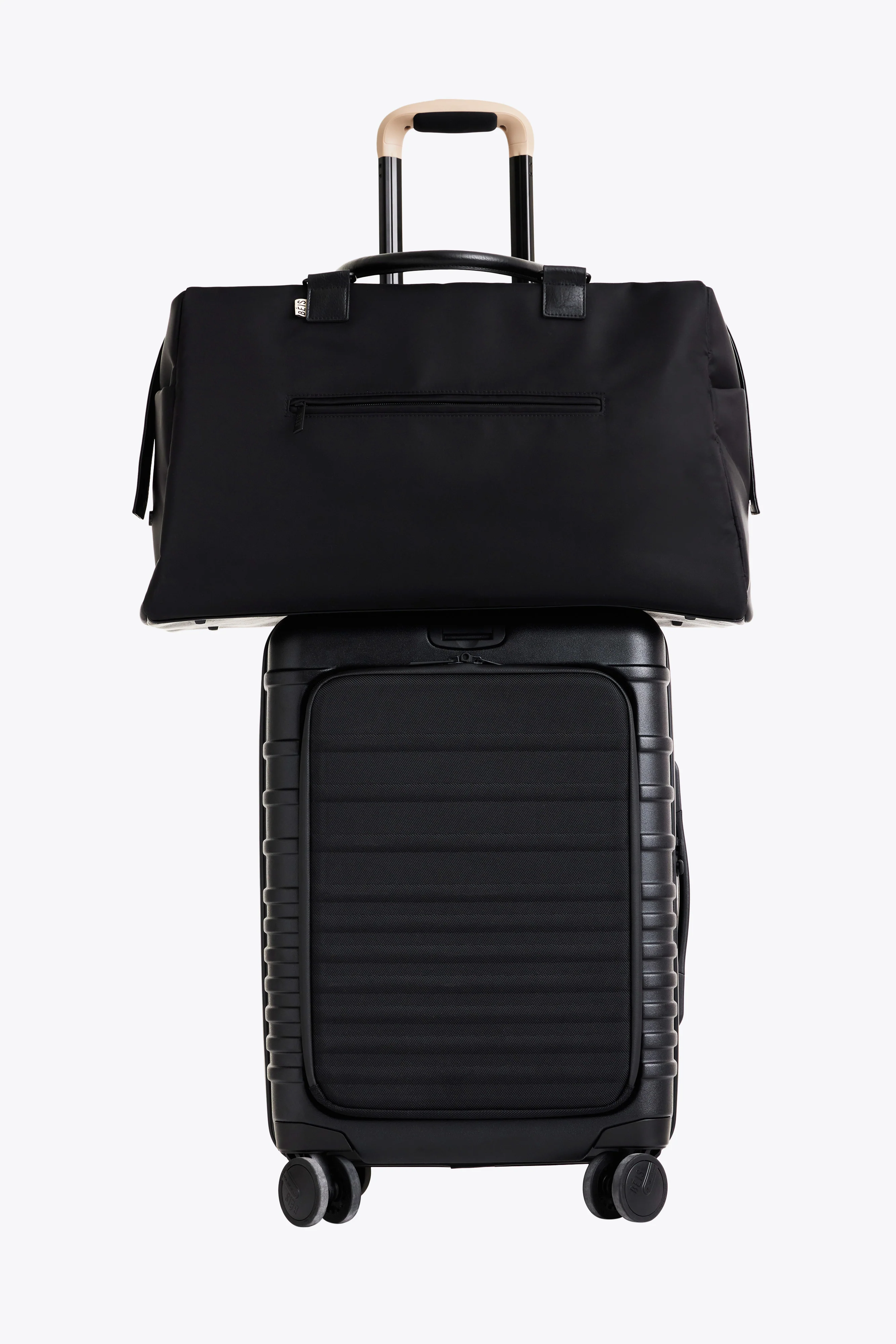 The Commuter Duffle in Black - Image 18