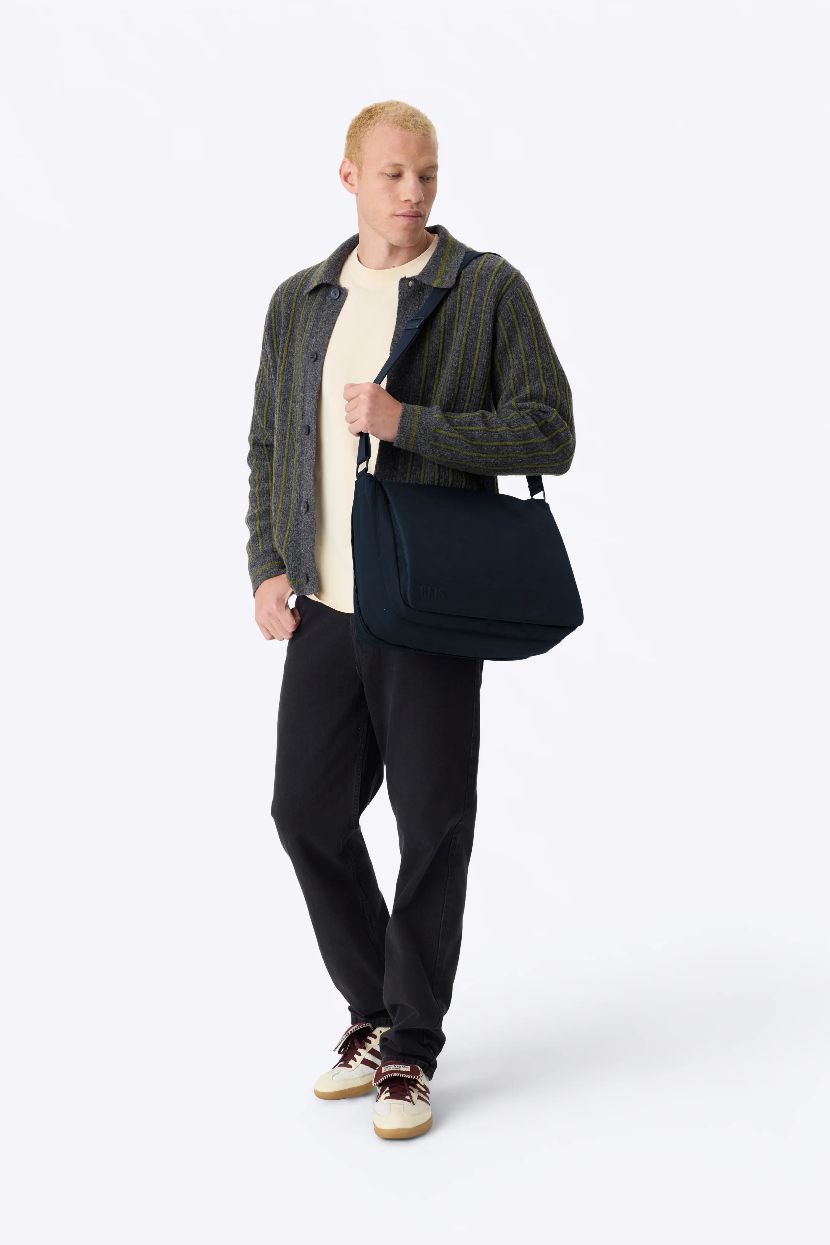 The Expandable Messenger Tote in Navy - Image 5