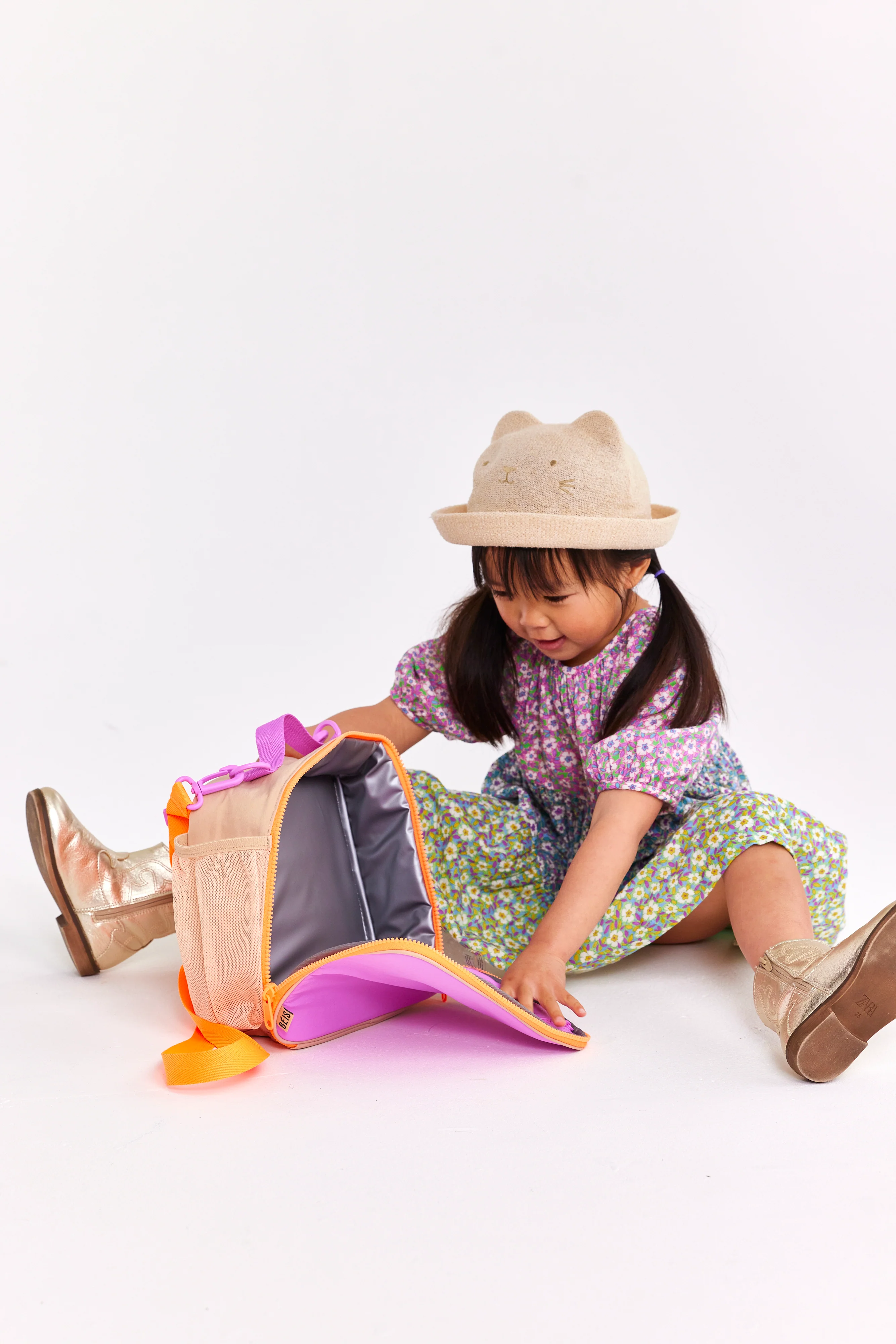 The Kids Lunch Box in Beige - Image 10