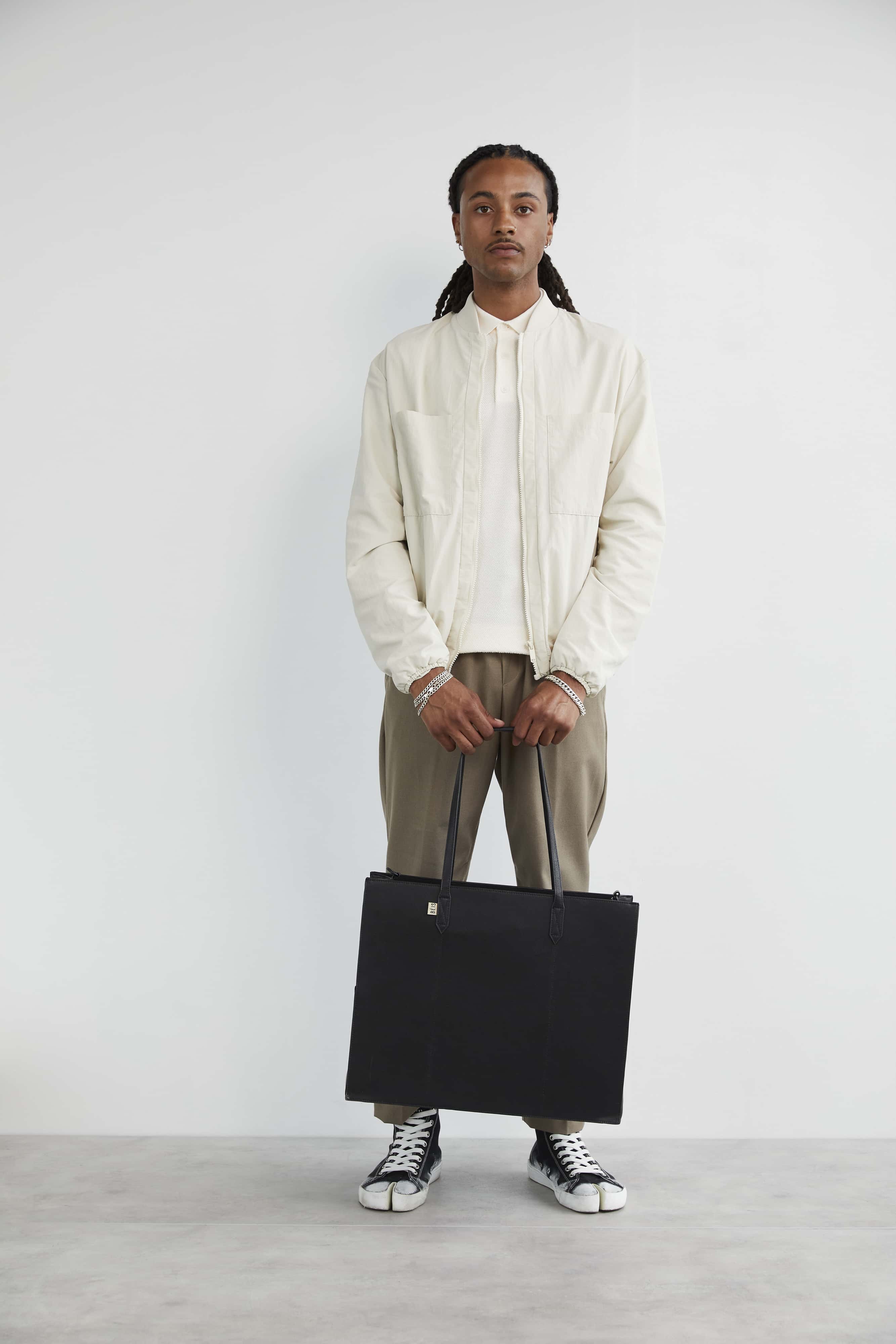 The Large Work Tote in Black - Image 10