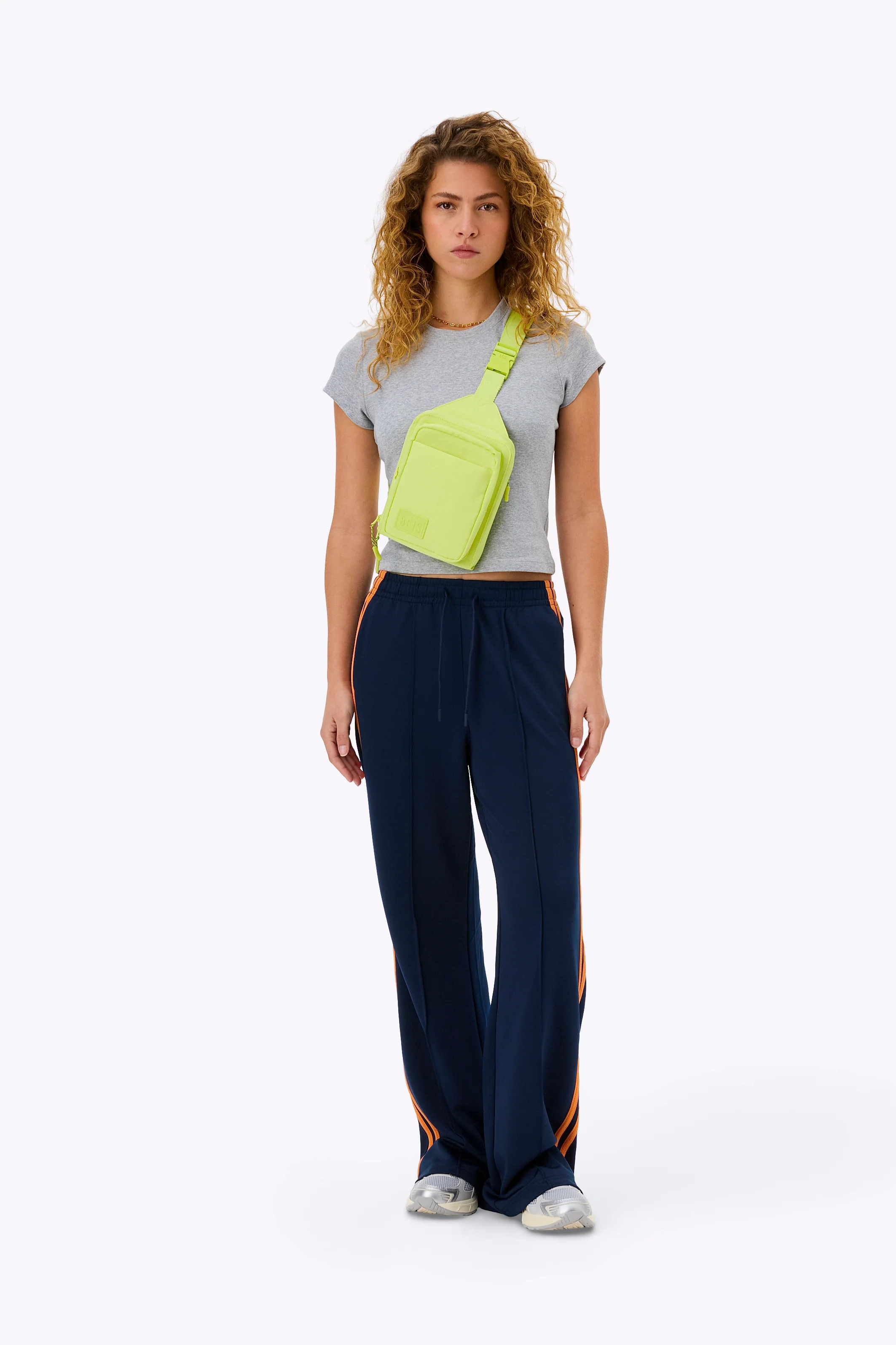 The Sport Sling in Limone - Image 3