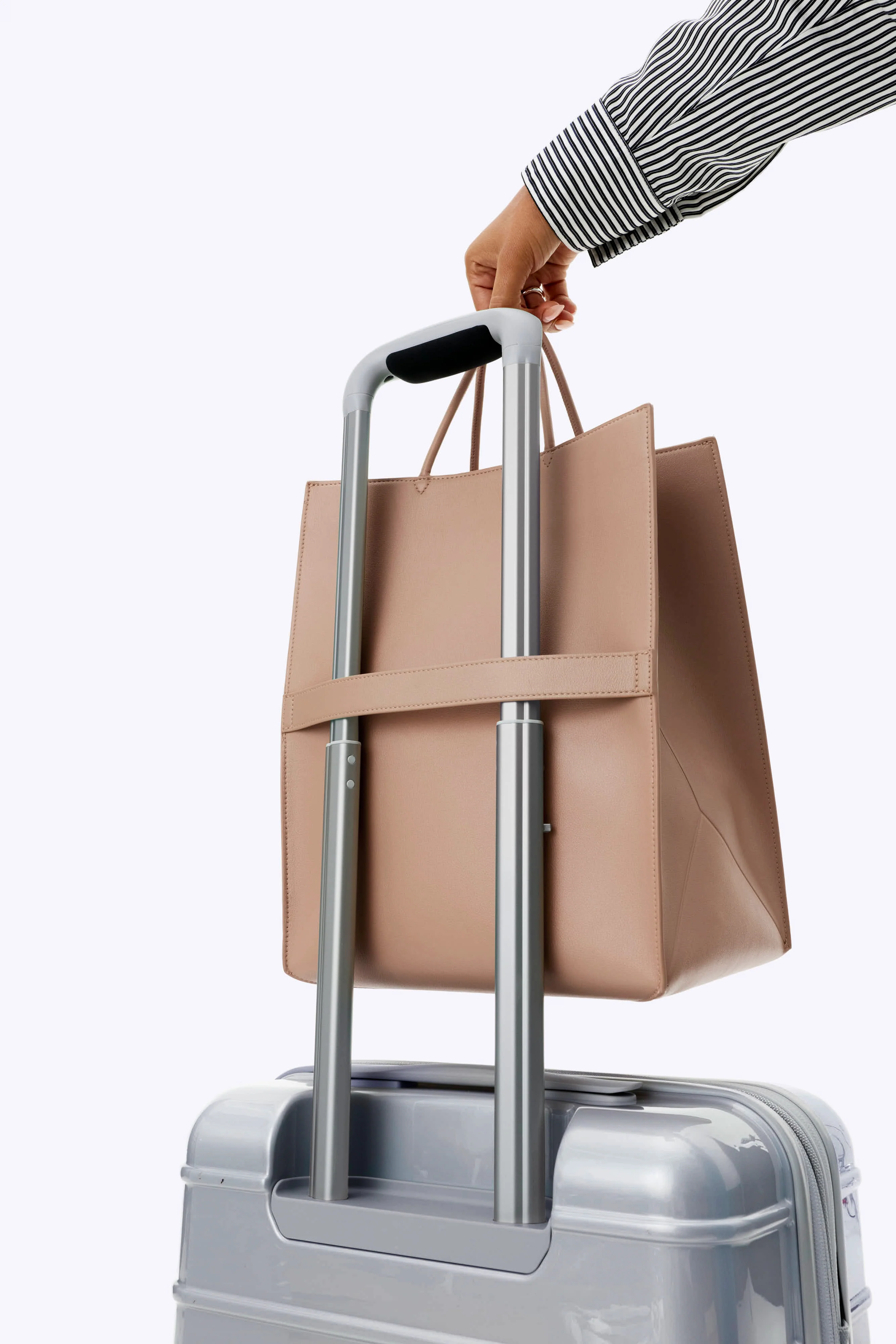 BÉIS x Chipotle The To Go Bag in Kraft Brown - Image 8