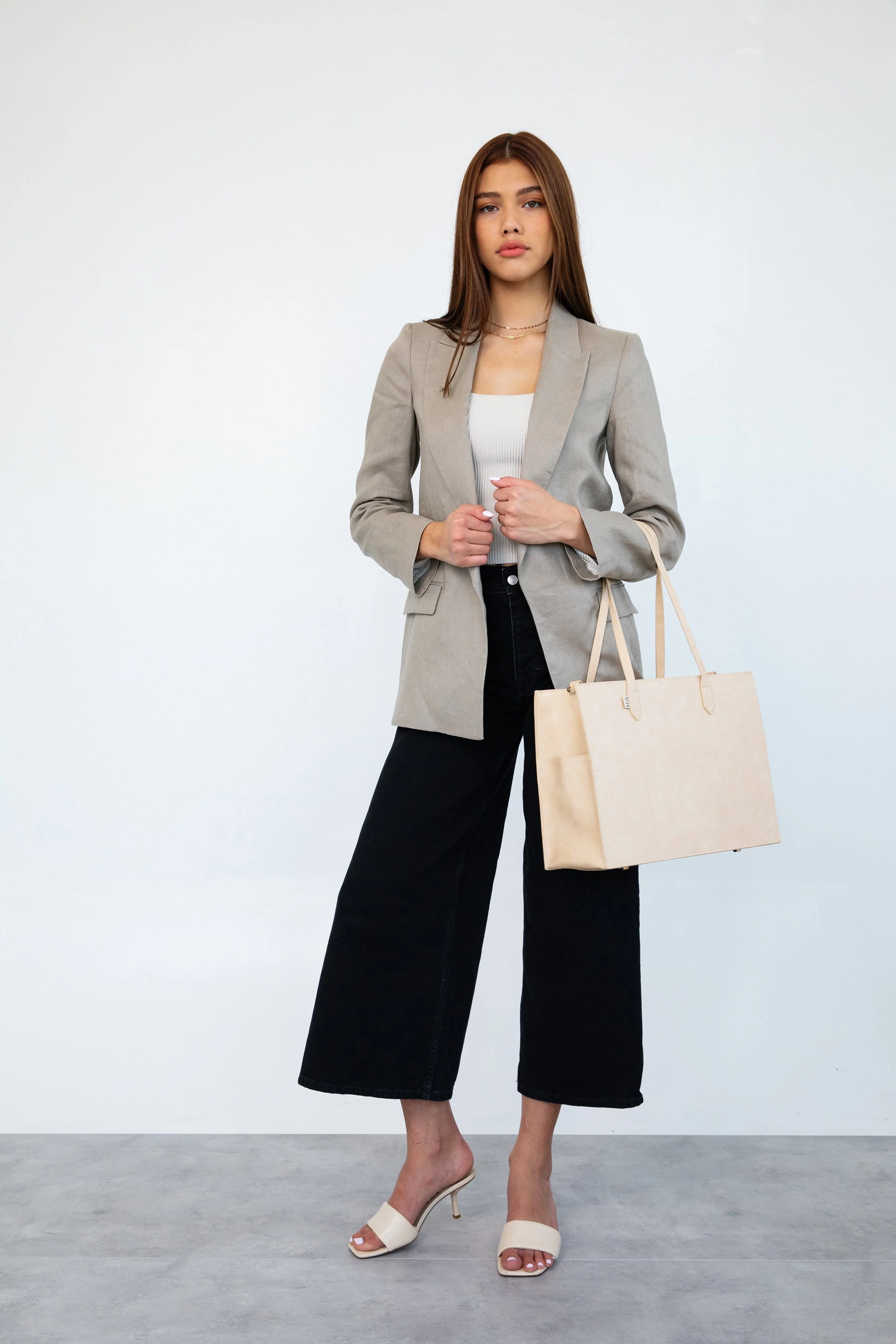 The Work Tote in Beige - Image 6