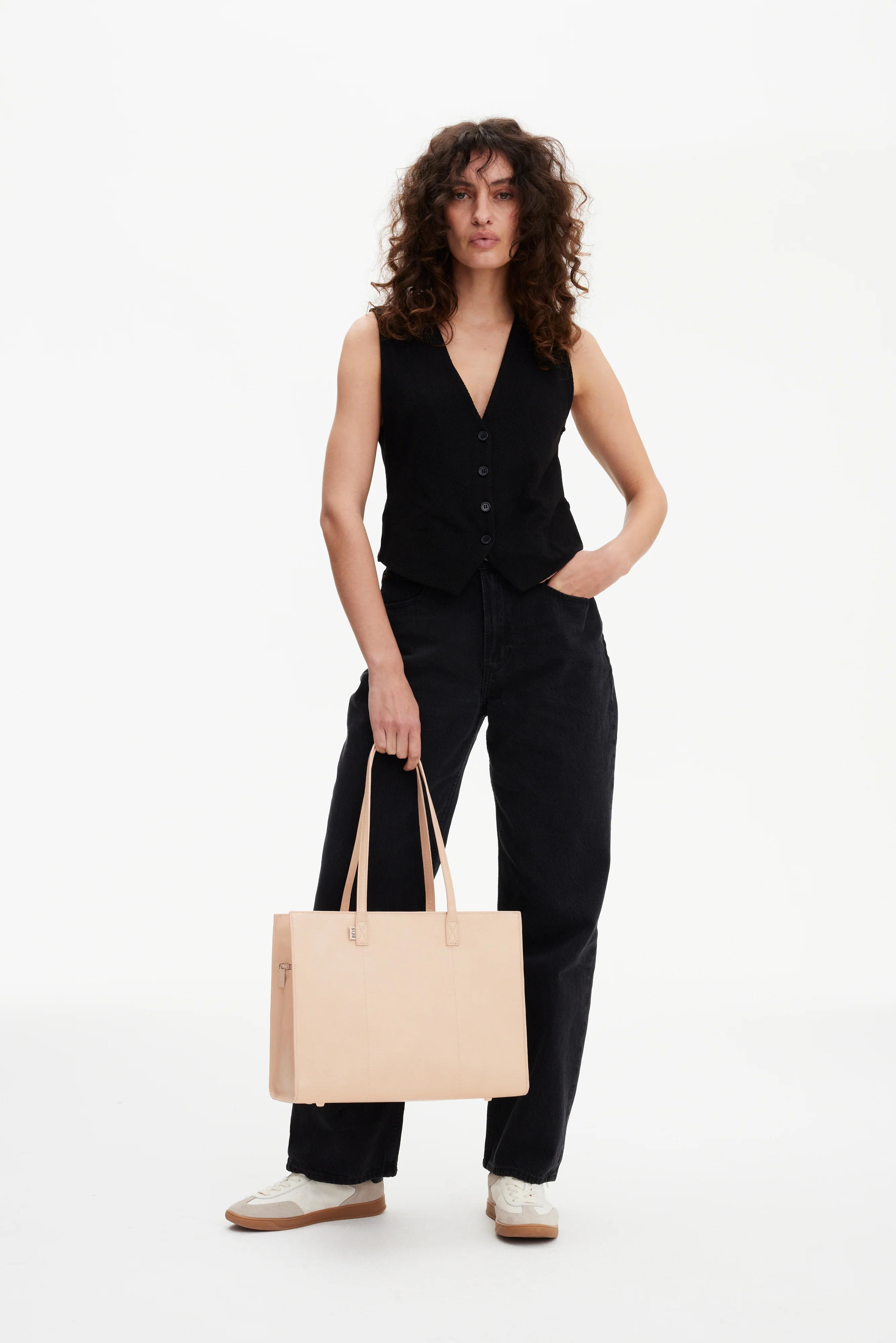 The Work Tote in Beige - Image 5